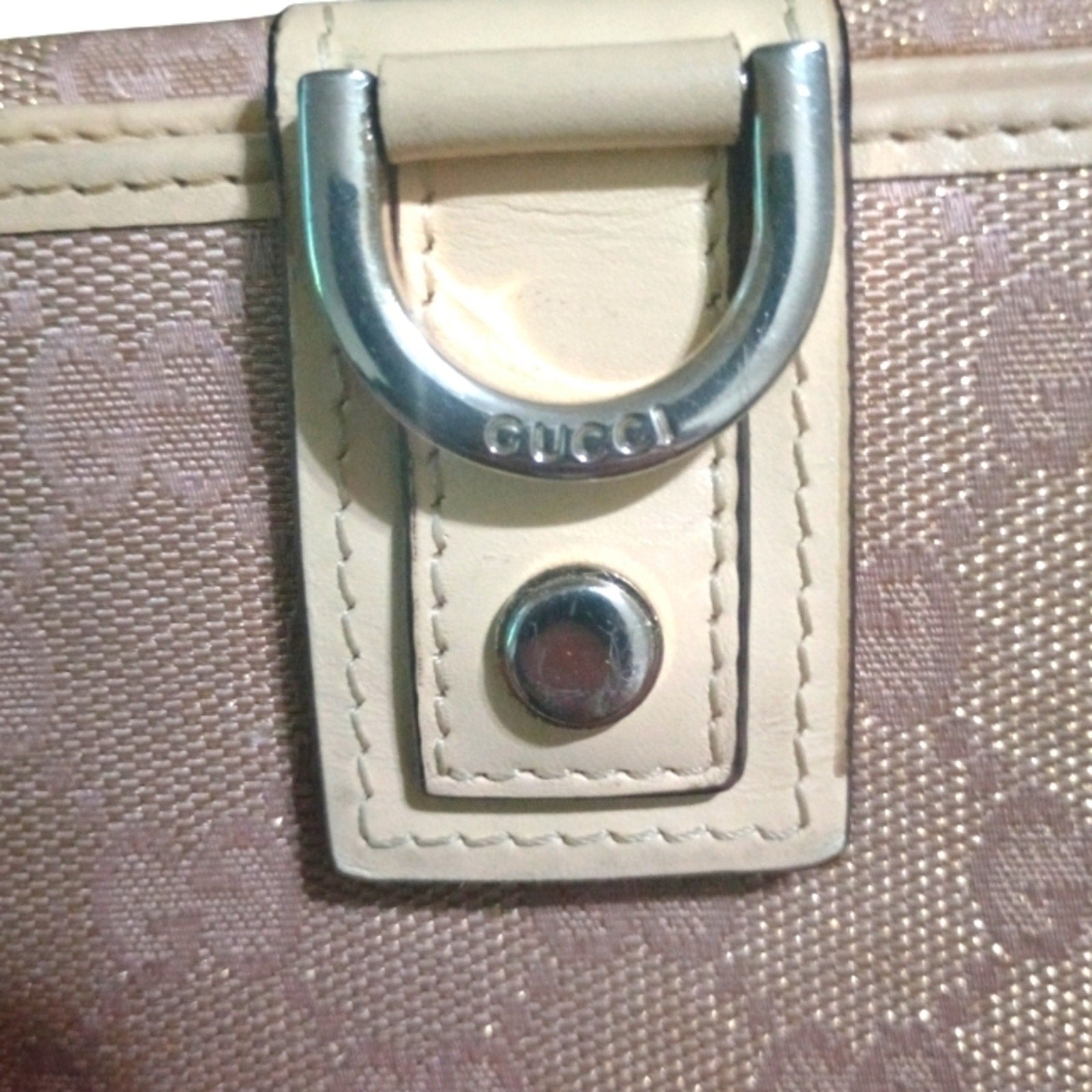 Authentic Gucci Pink and Silver D Ring Abby Compact Wallet