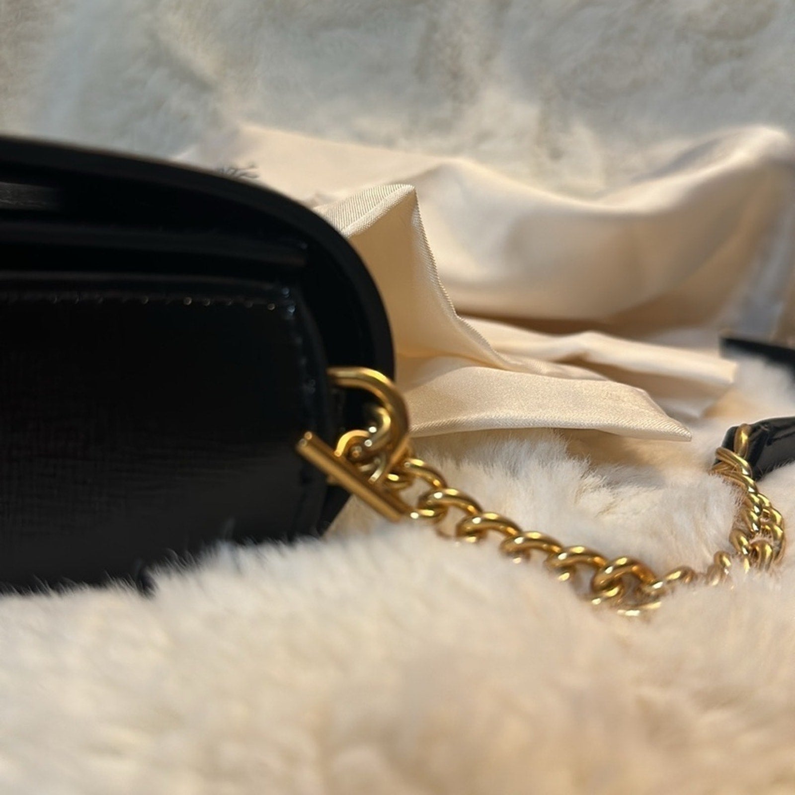 EUC; Kate Spade Morgan Bedazzled Bow Patent Leather Flap Crossbody