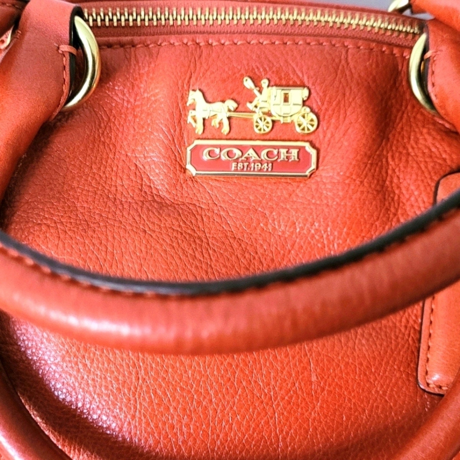 Coach Madison Leather Lindsey Satchel Handbag
SKU 43113 EUC