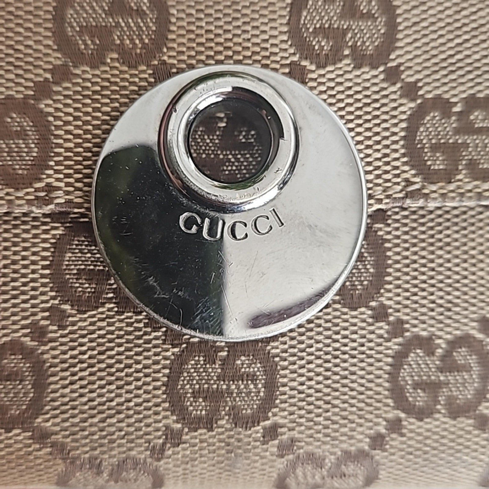 Gucci Beige Canvas Bifold Monogram Wallet - Unisex