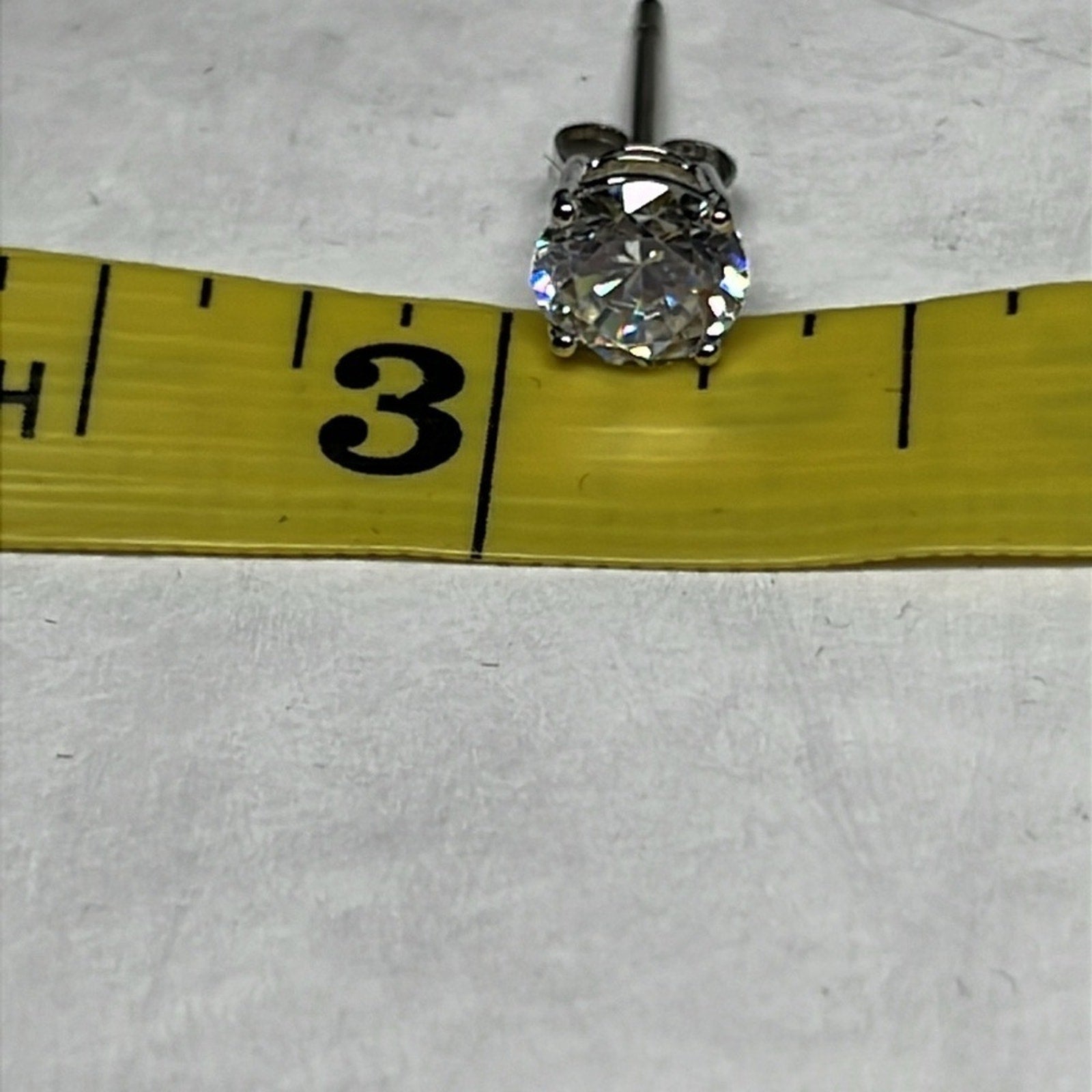 Solitaire Swarovski Crystal Stud