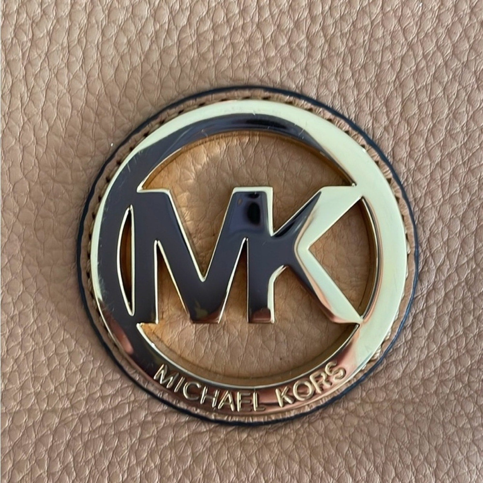 EUC Michael Kors Leather Wristlet