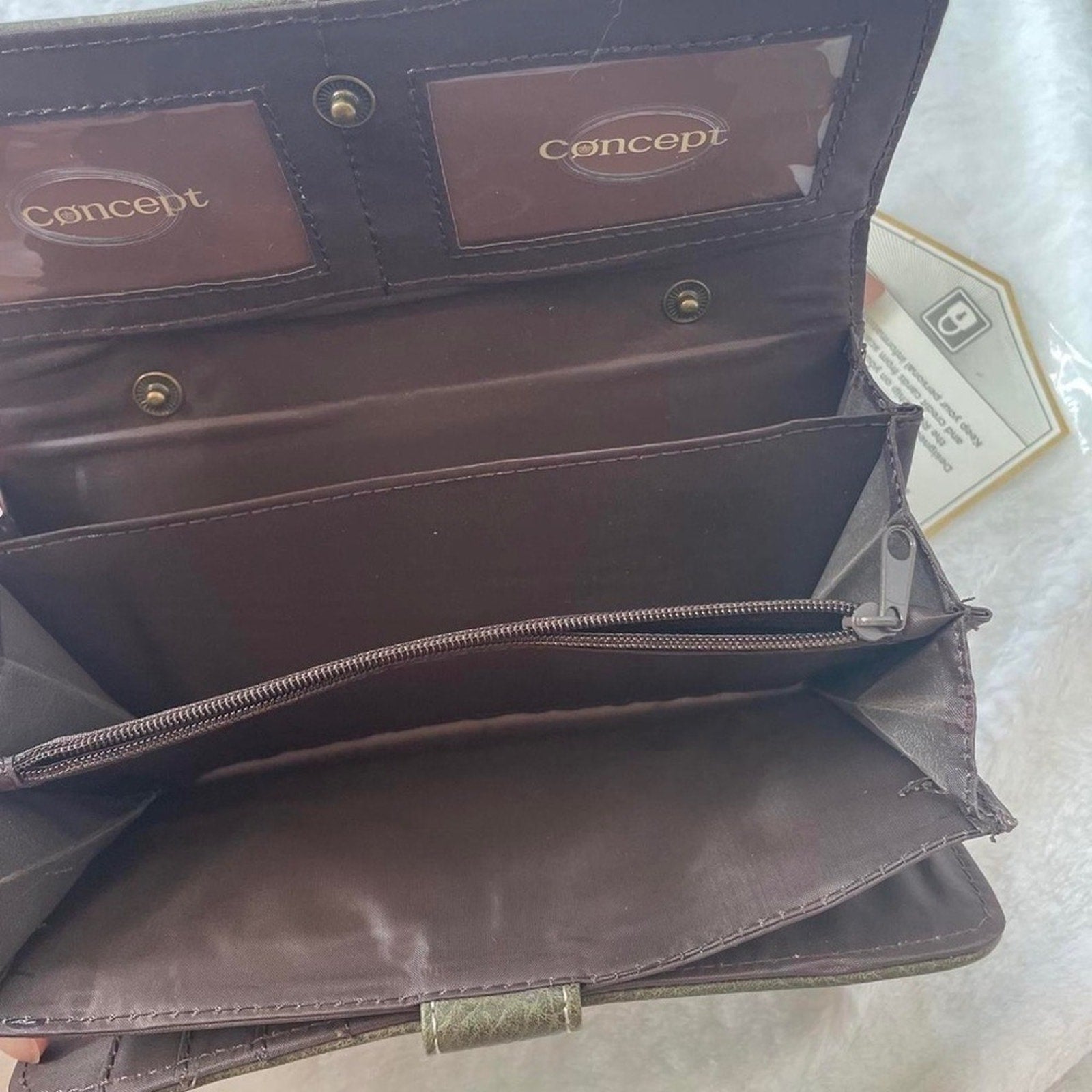 Concepts Olive Green RFID Wallet with crossbody attachment - NWOT