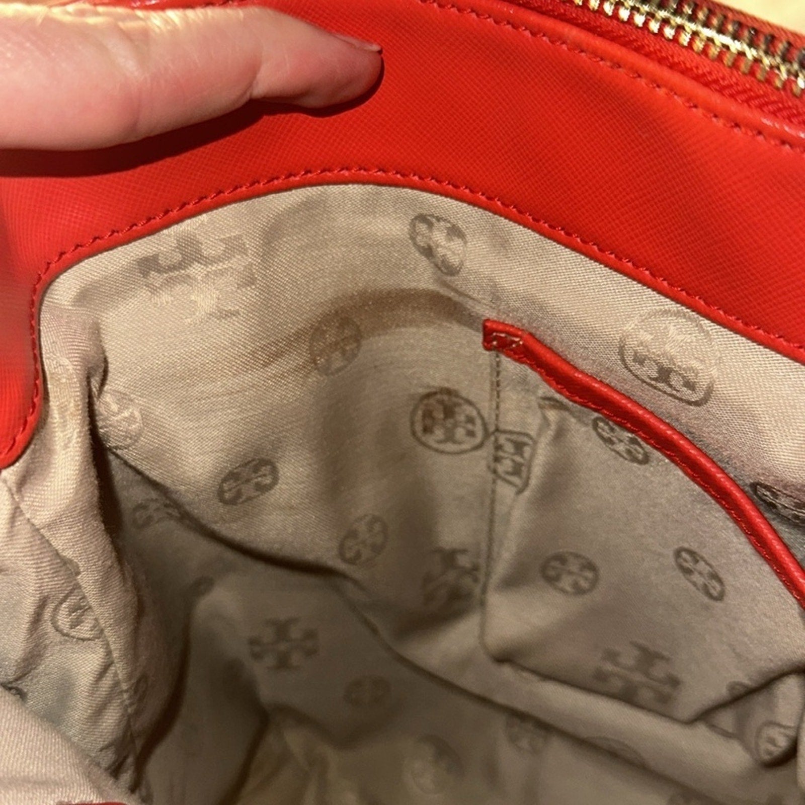 Tory Burch RED Robinson Double Zip Tote with cross body EUC