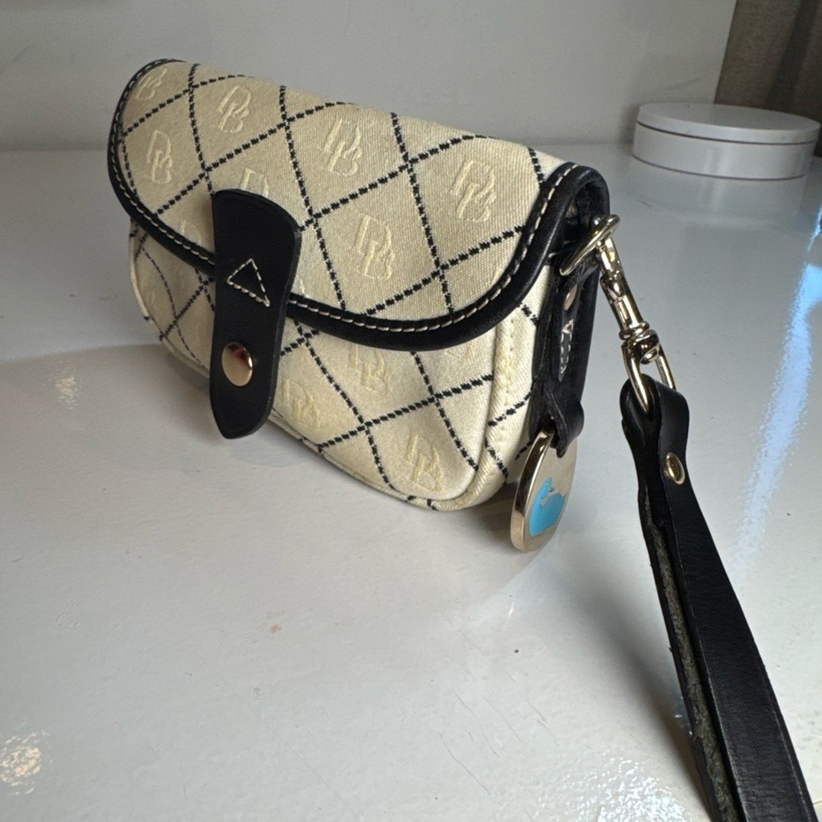 Dooney & Bourke Vintage Snap Front Wallet Wristlet with Blue Duck Charm LIKE NEW