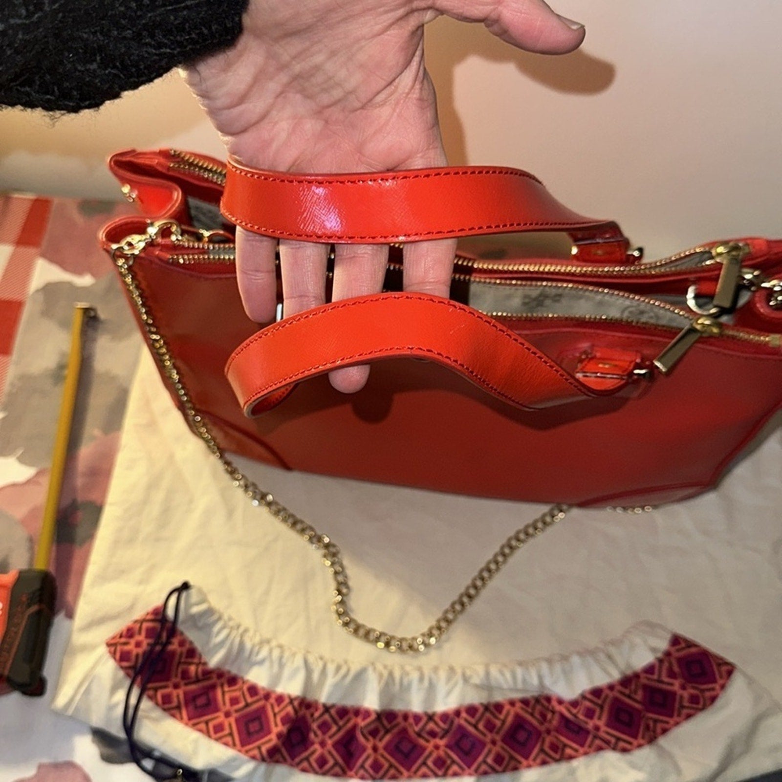 Tory Burch RED Robinson Double Zip Tote with cross body EUC