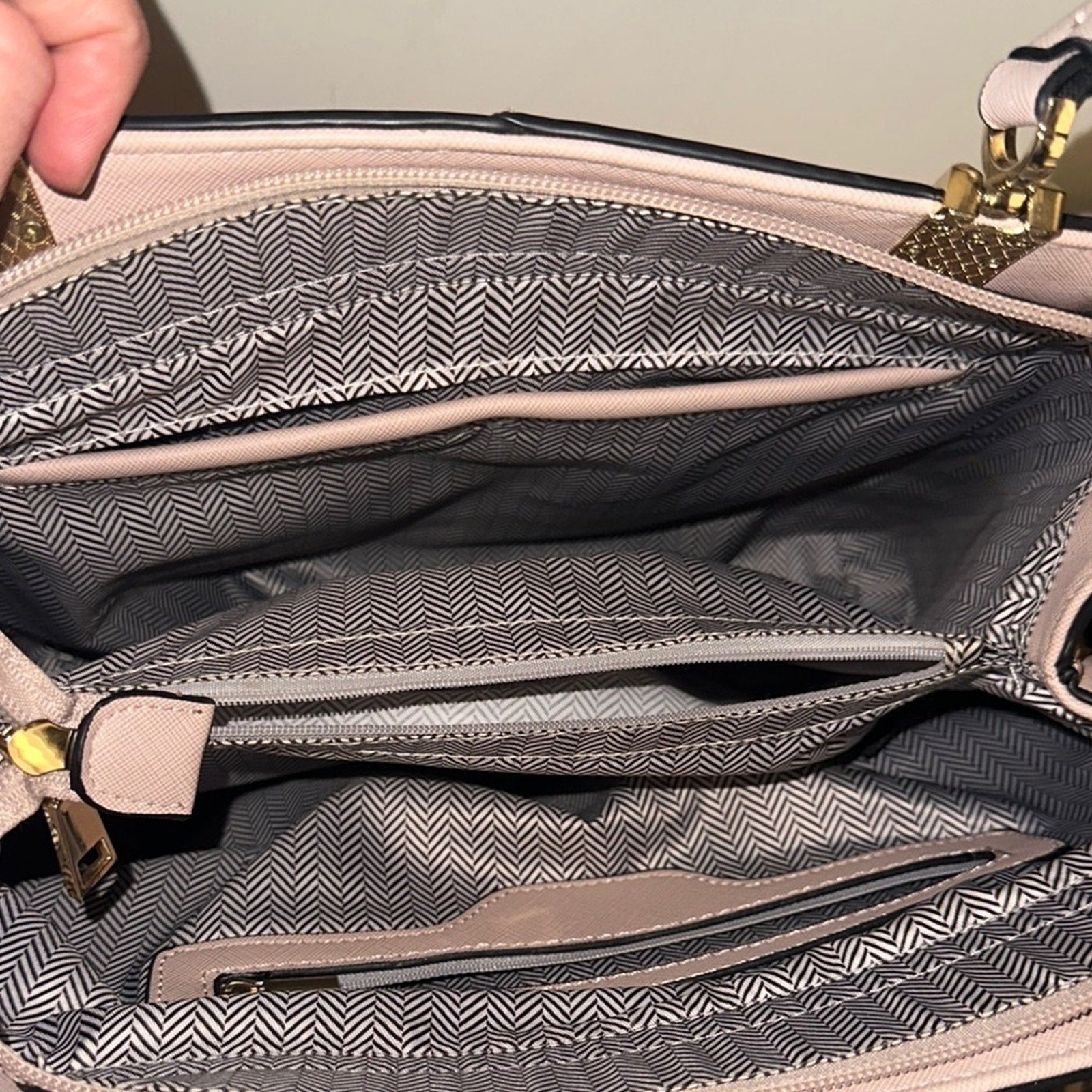 Blush Pink Handbag with crossbody strap