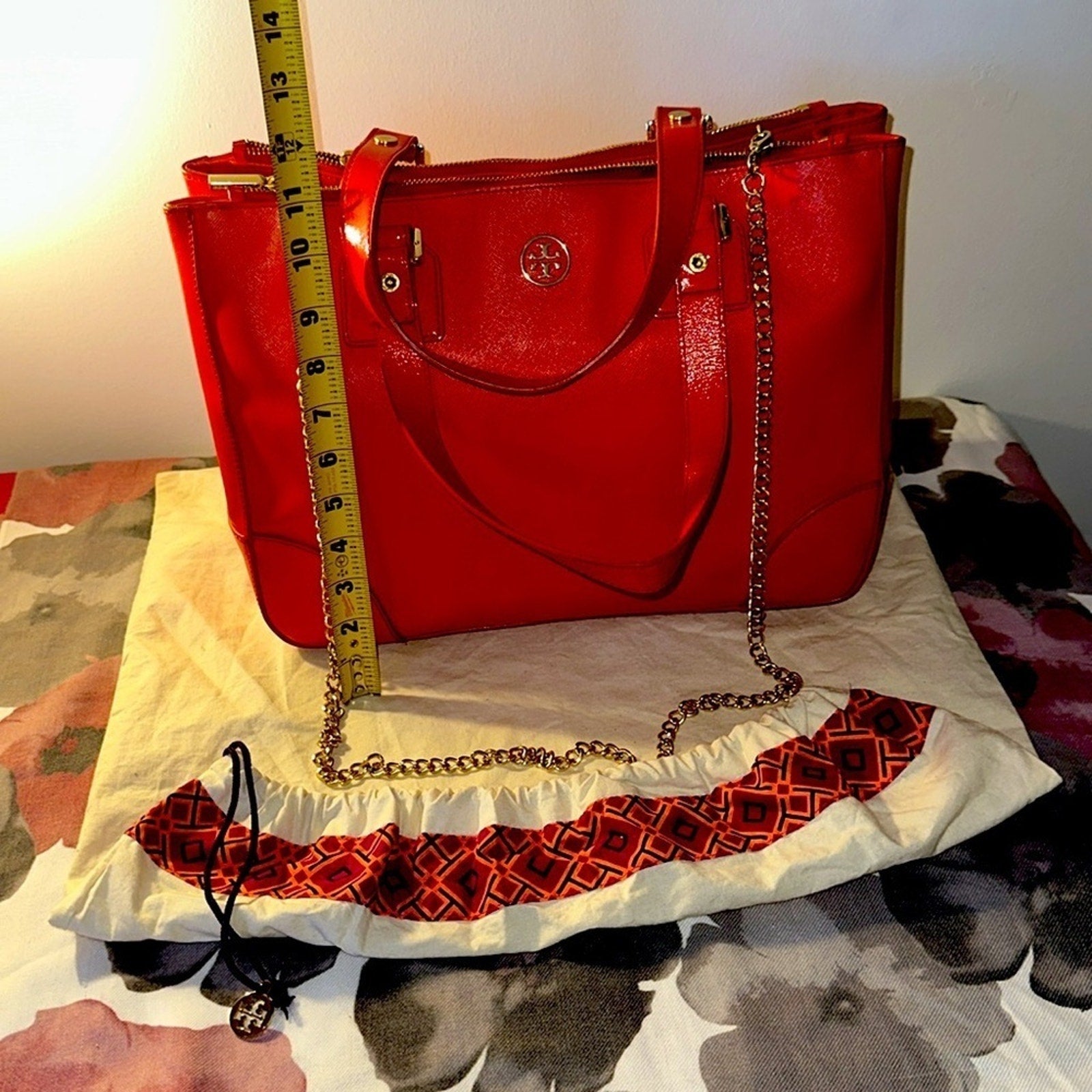 Tory Burch RED Robinson Double Zip Tote with cross body EUC