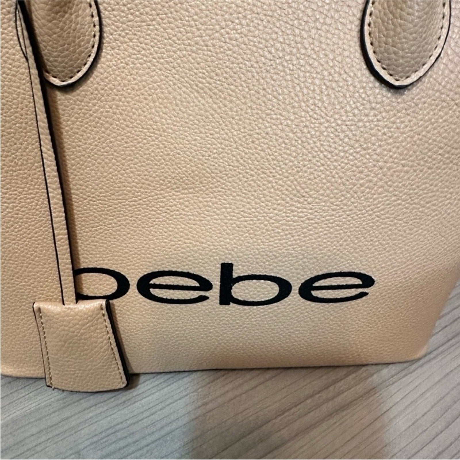 Bebe NWOT beautiful cross body purse