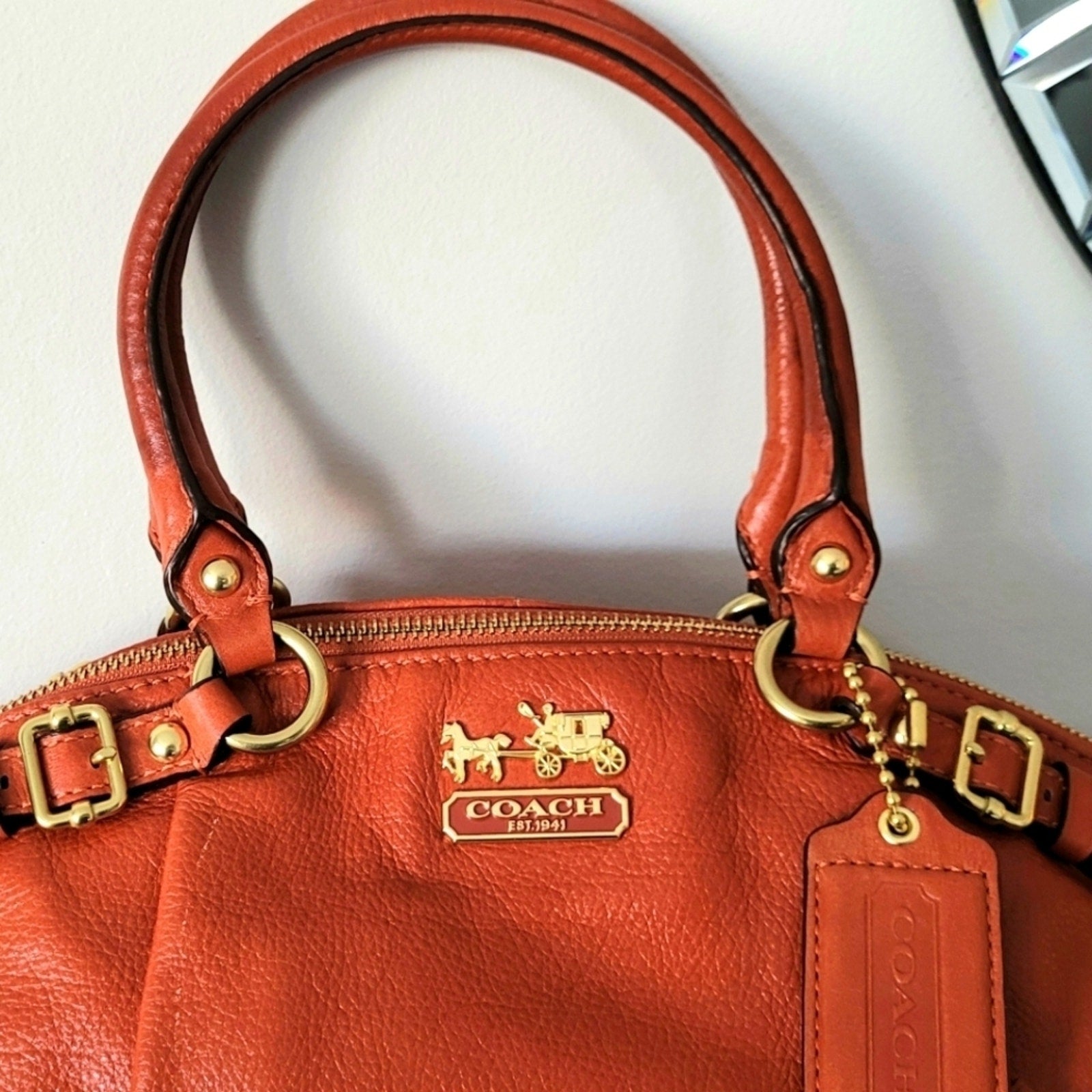 Coach Madison Leather Lindsey Satchel Handbag
SKU 43113 EUC