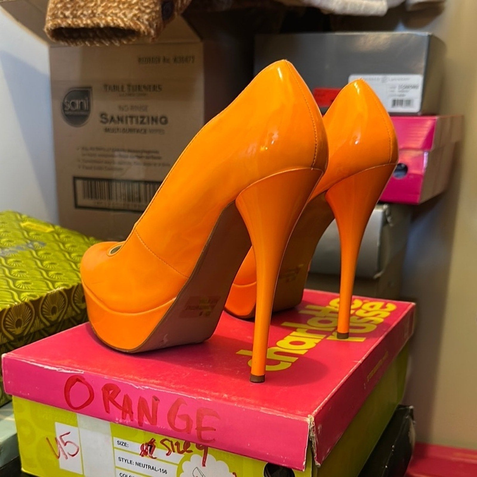 Charlotte Russe Orange Platform Heels, SIZE 9