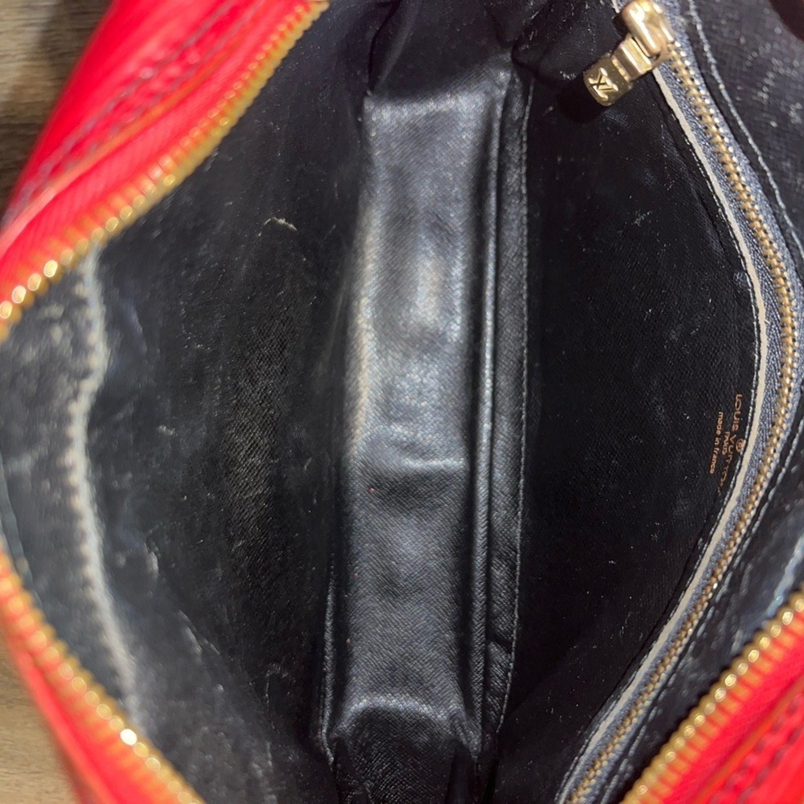 LOUIS VUITTON
Trocadéro leather crossbody bag
Good condition