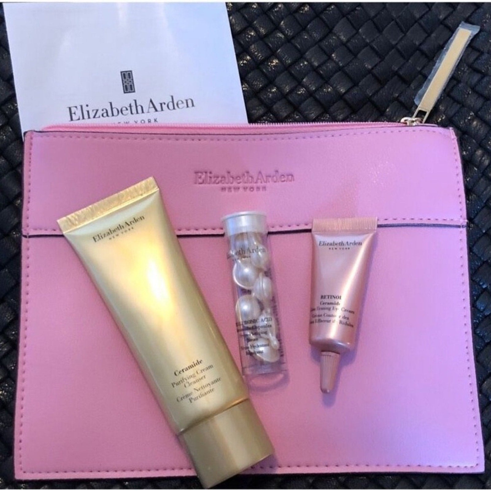 ELIZABETH ARDEN - NWOT Makeup Bag & 3 Travel Size Ceramide Products $140 Value
