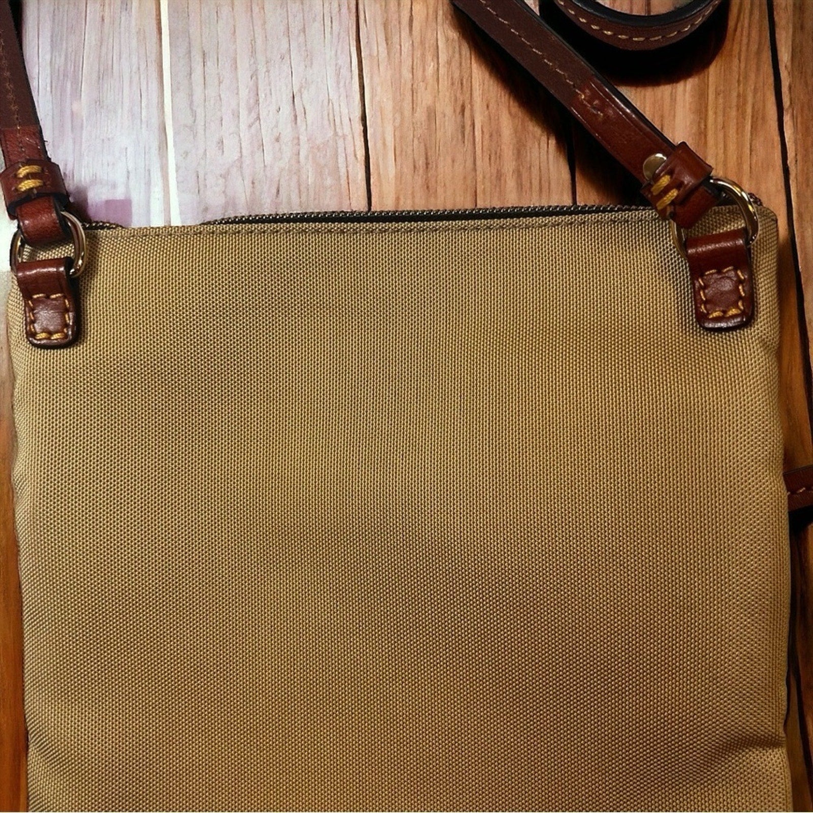 Dooney Bourke Nylon North South Triple Zip Crossbody Khaki Red Interior …