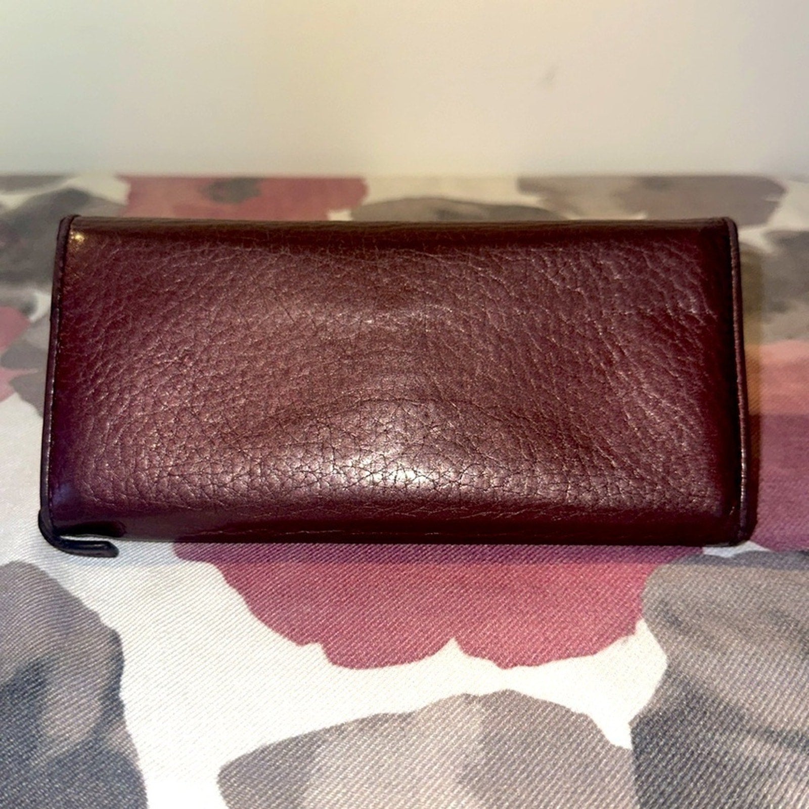 Gucci 1973 Wallet in Burgandy Leather w/COA