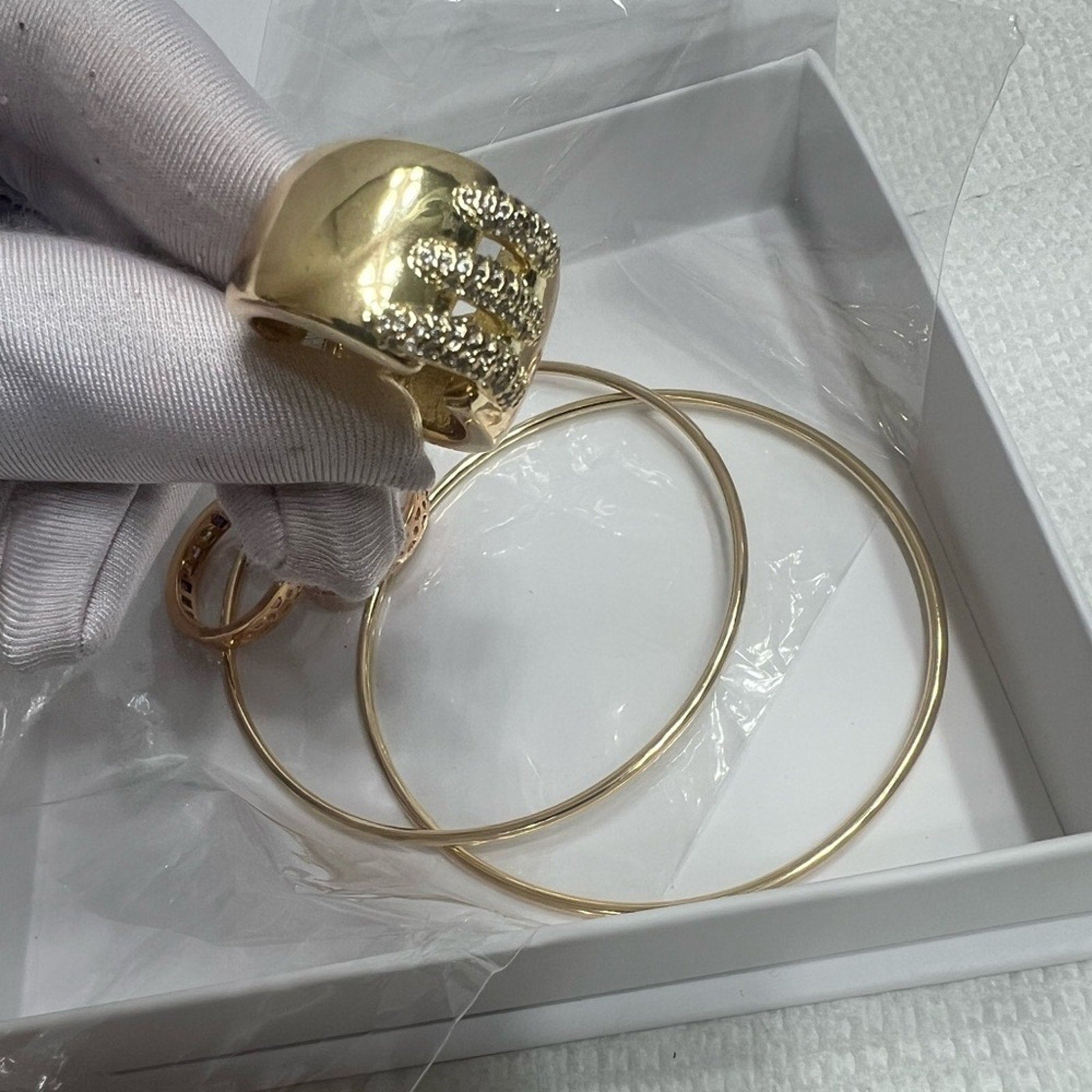 NEW 18K GOLD PLATED RING