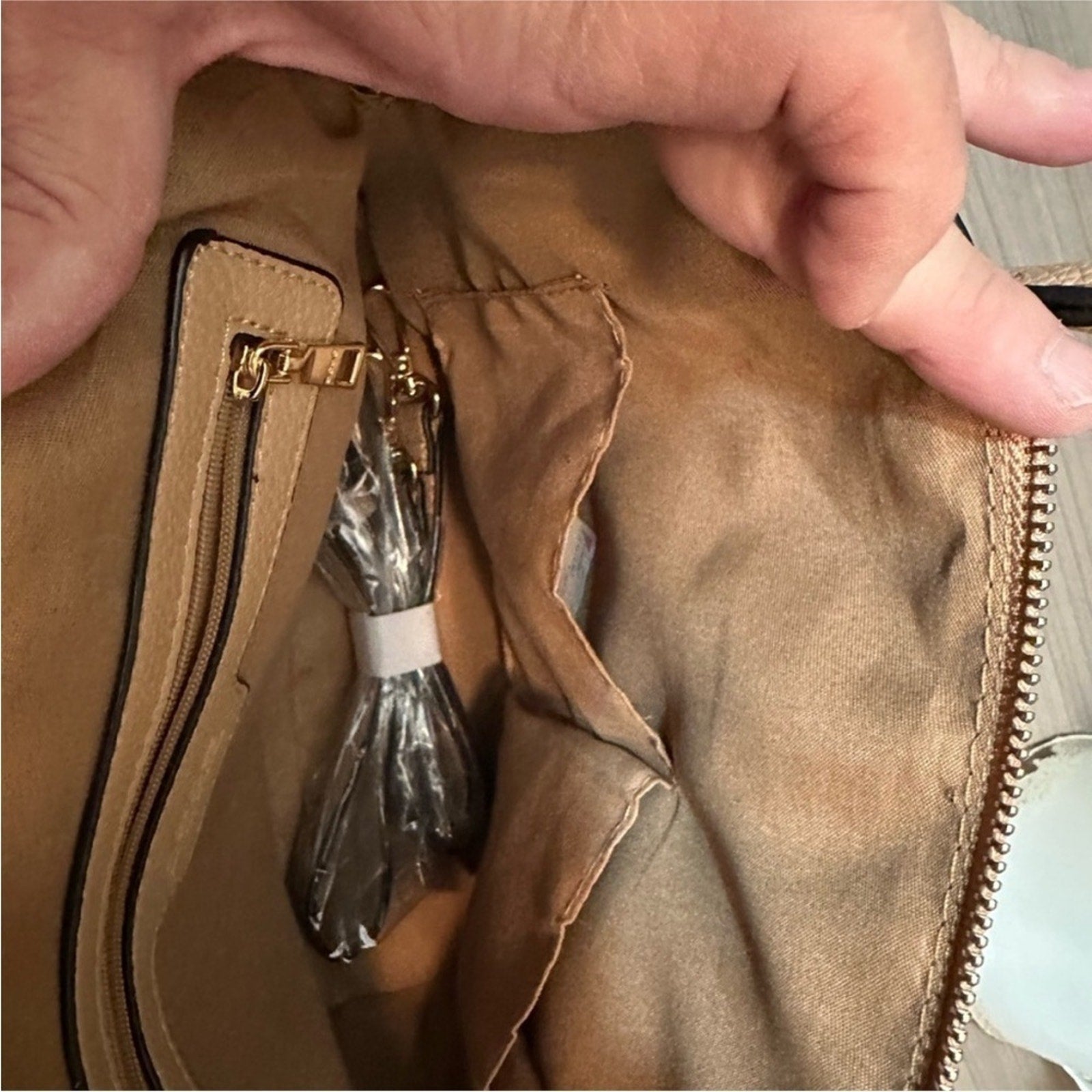 Bebe NWOT beautiful cross body purse