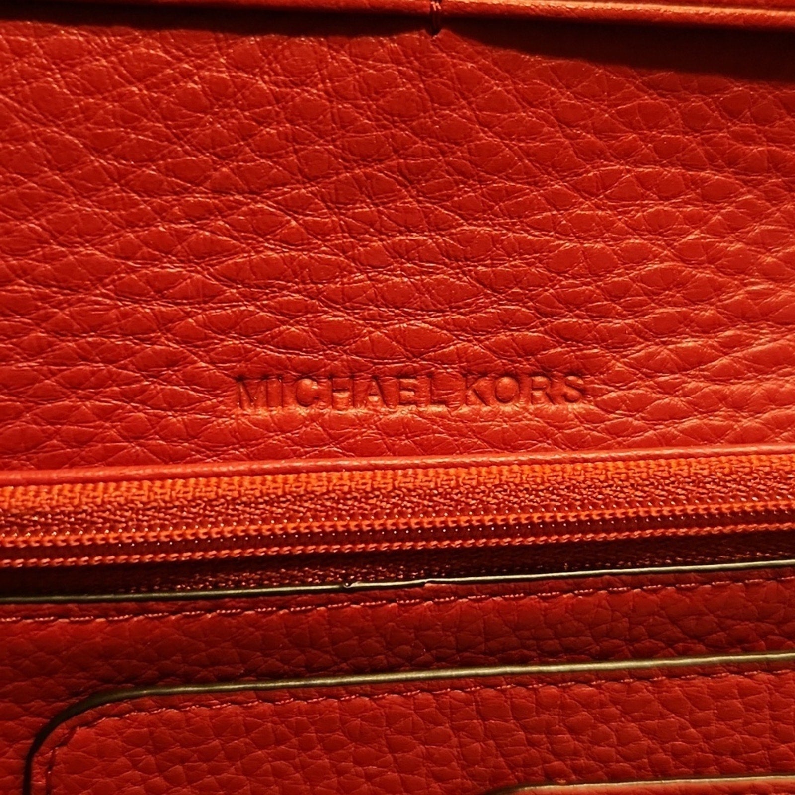 MK Red Pebble Leather  Wallet  EUC ✨️ Host Pick. BUY NOW PRICE 💰