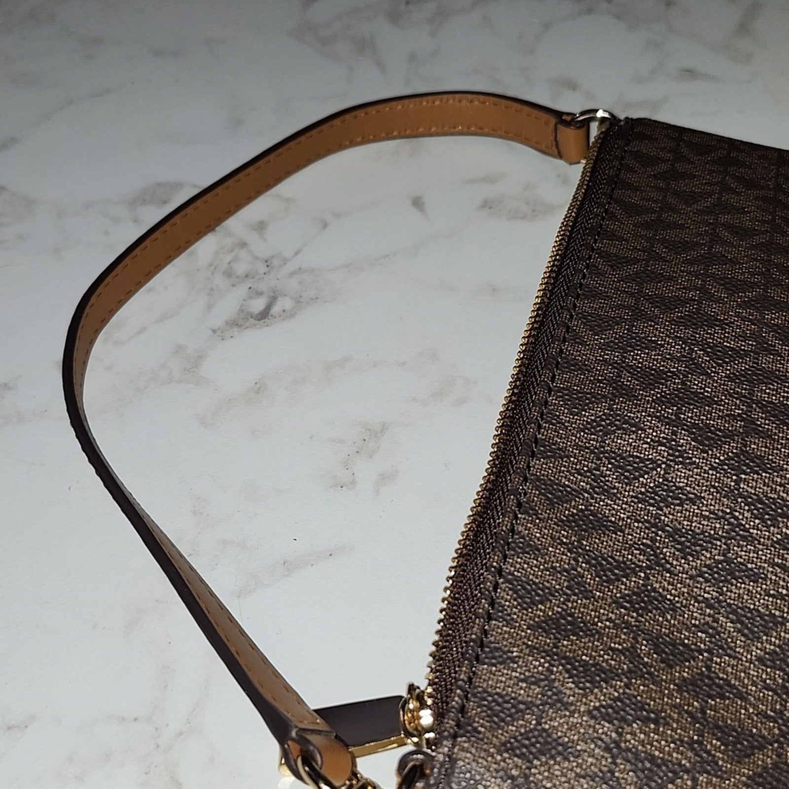 Michael Kor Jet Set Wristlet