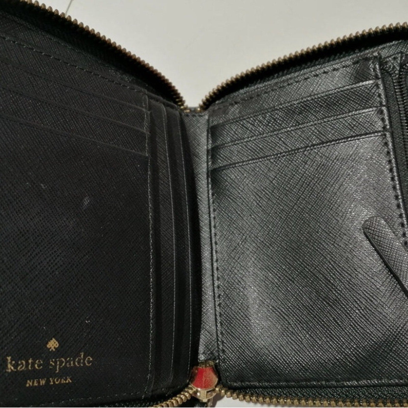 New Kate Spade ♠️ Small Shawn Laurel Way Leather Wallet.