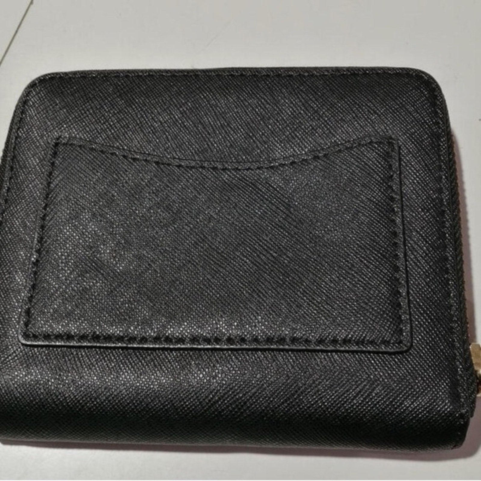 New Kate Spade ♠️ Small Shawn Laurel Way Leather Wallet.