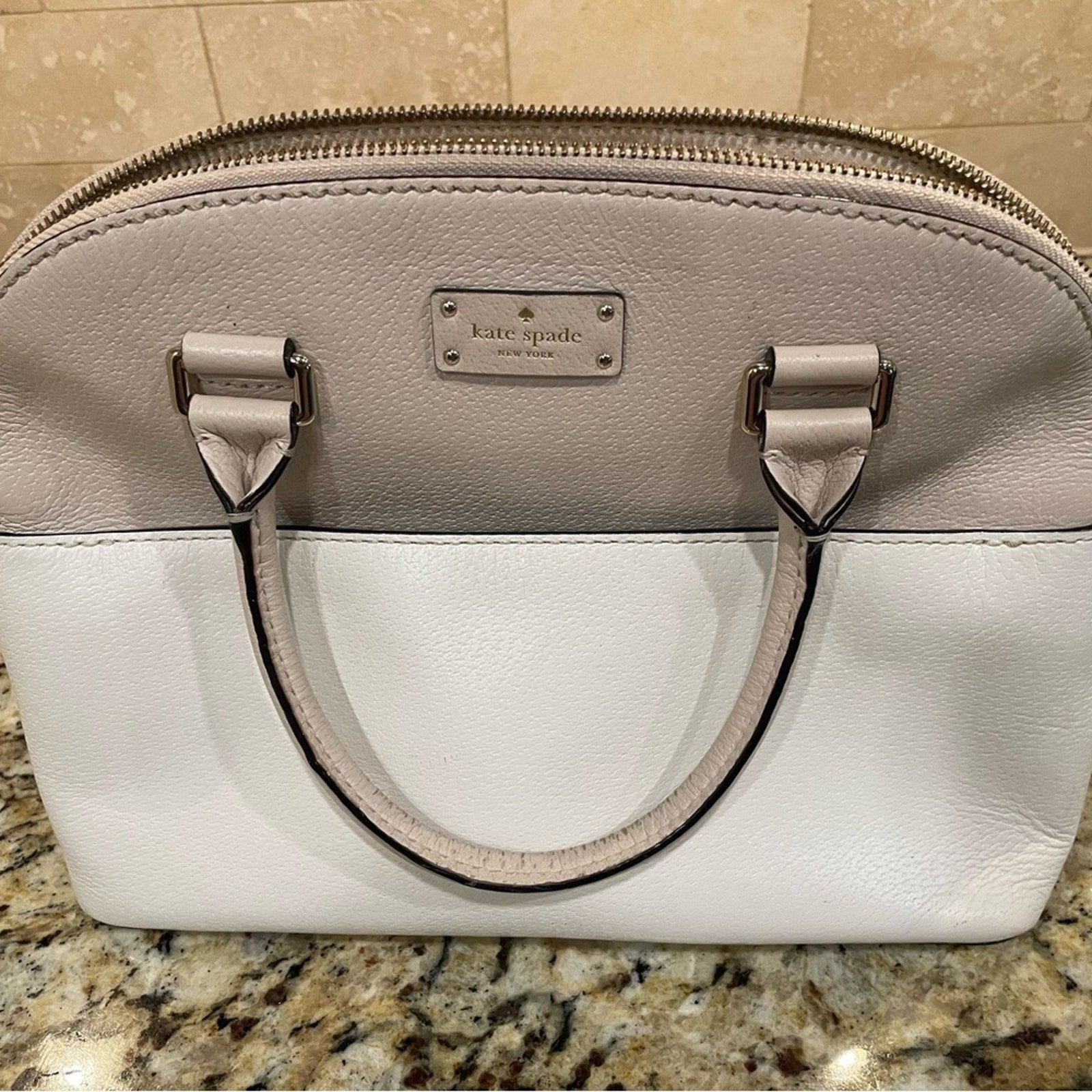 KATE SPADE LEILA MEDIUM TRIPLE COMPARTMENT SHOULDER BAG SAND BEIGE CREAM LEATHER