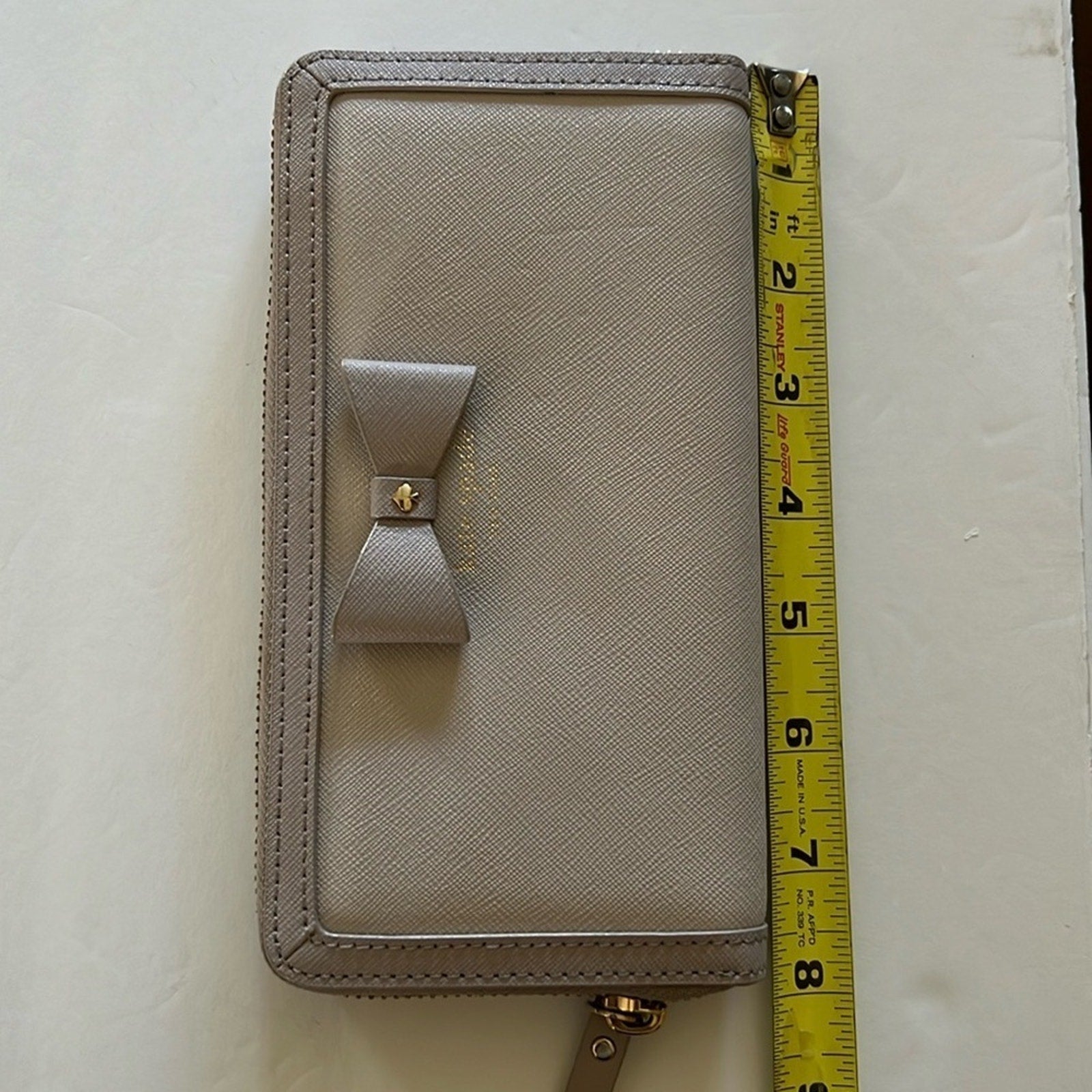 kate spade ♠️ long wallet ribbon beige 21 - excellent condition