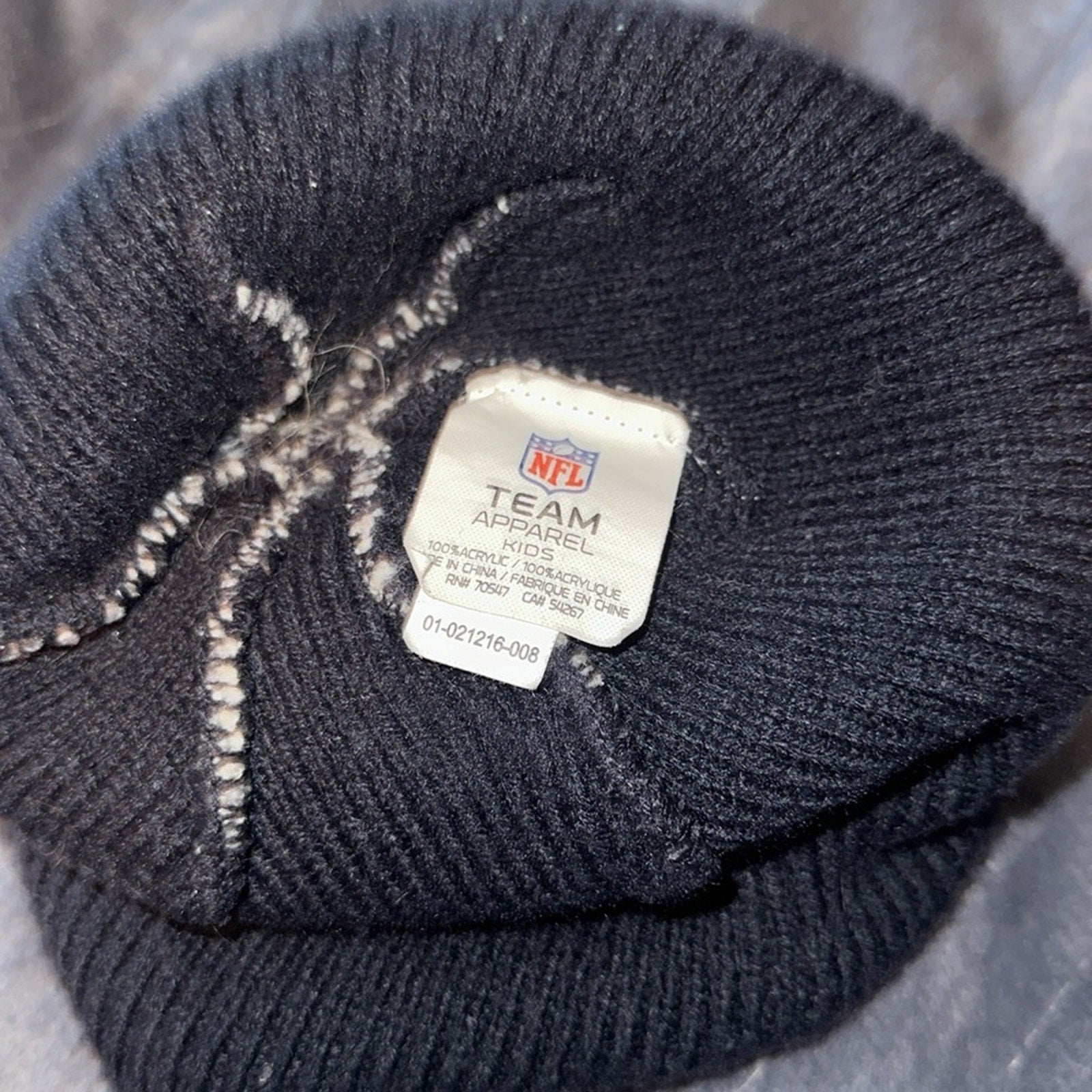 Kids Unisex New England Patriots Winter Knit Pom Cuff Pom Beanie NWOT