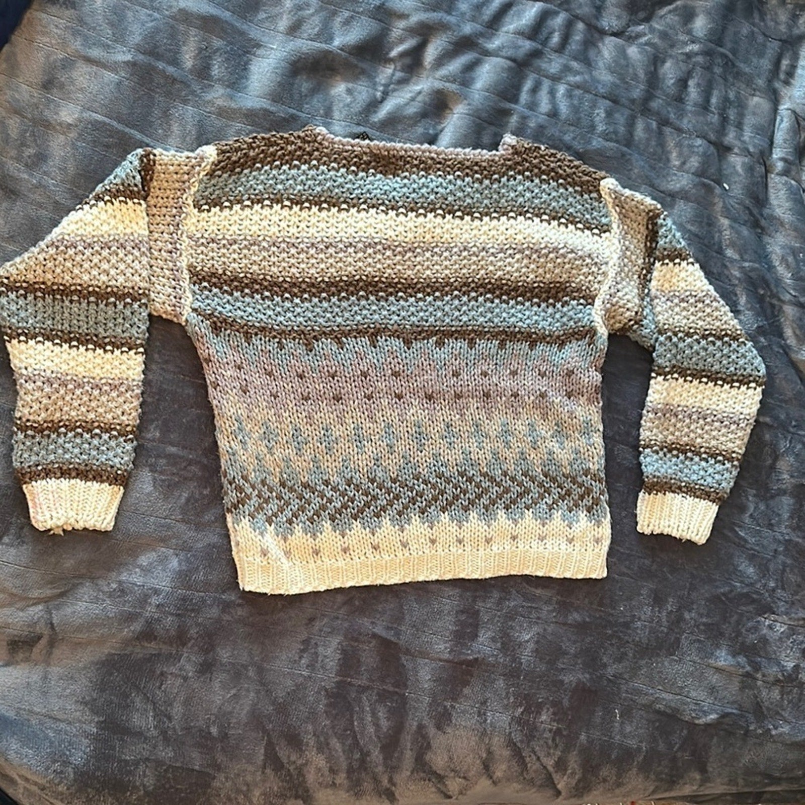 Abvien Knitworks Vintage Multicolor Knit Women's Sweater