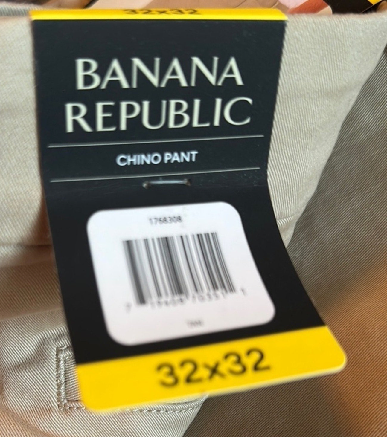 Banana Republic Khaki Men’s Pants NWT