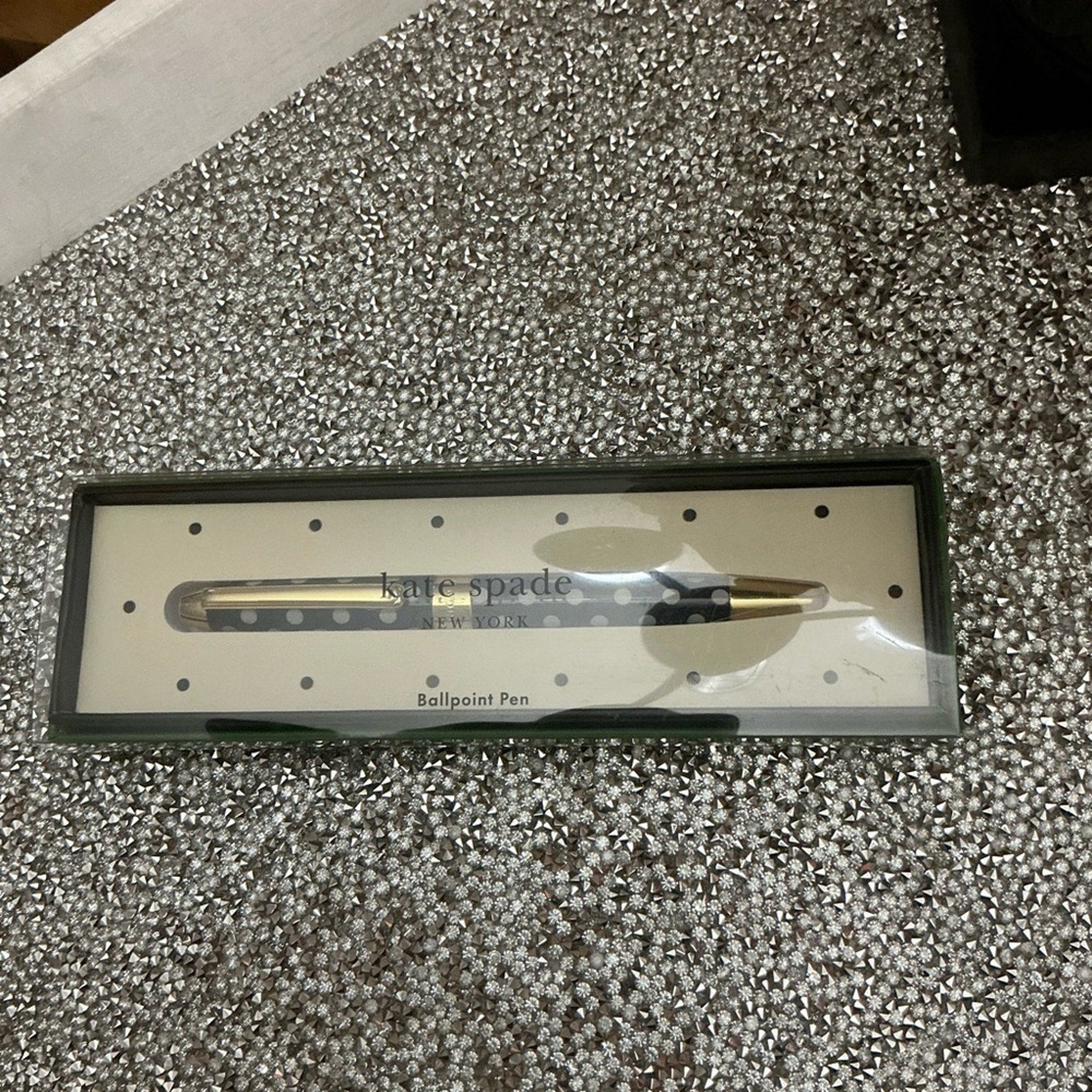 Kate Spade Black and Gold Polka Dot Pen