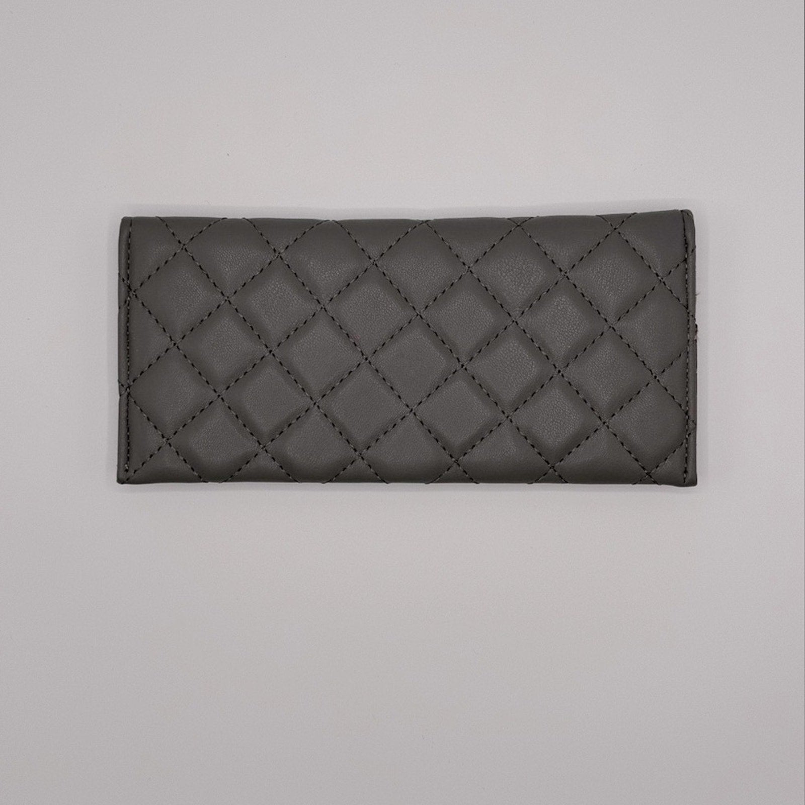 Elegant Grey Quilted Badgley Mischka Women’s Card Wallet