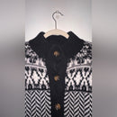 Women’s Black and White Patterned Sweater NWOT