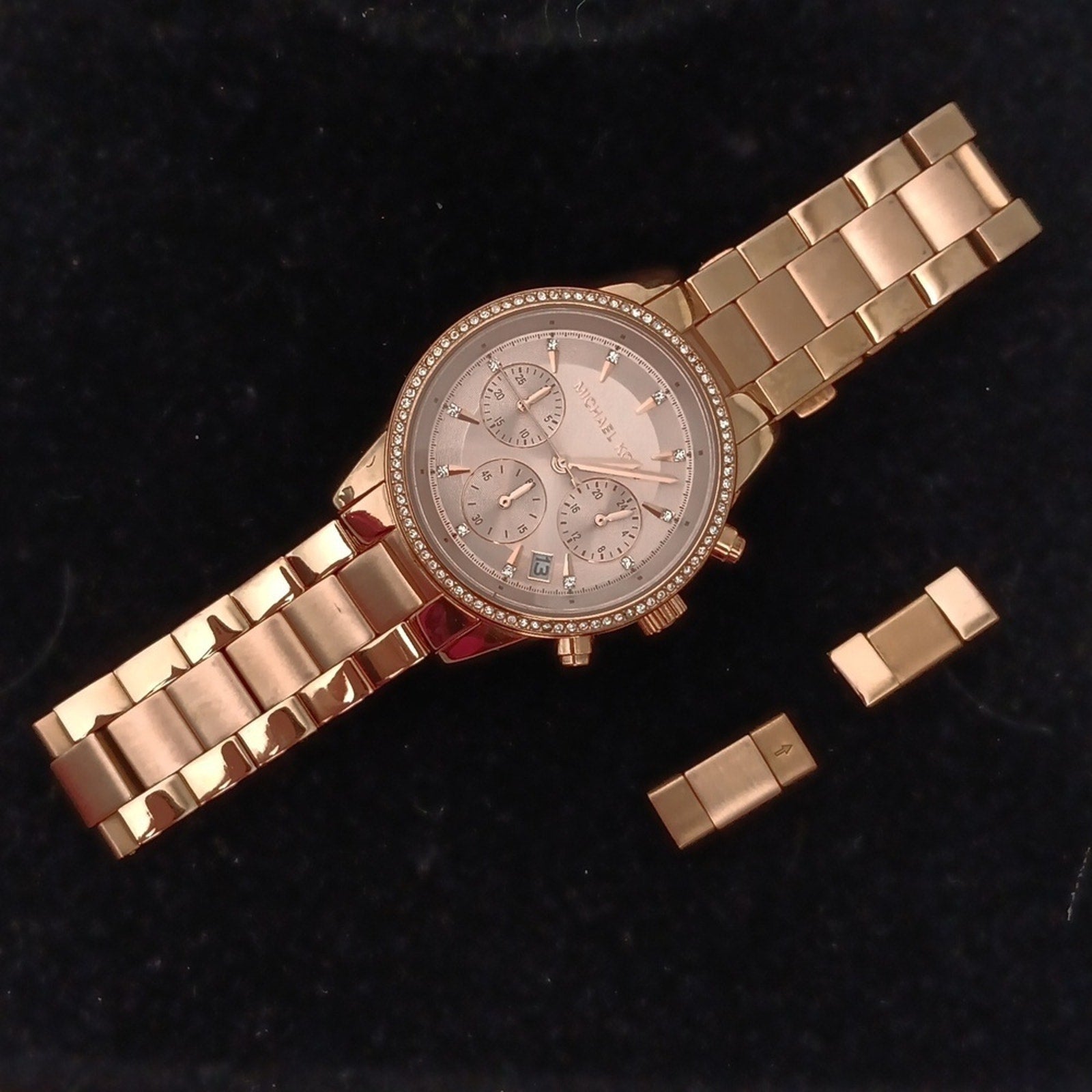 Michael Kors Rose Gold Stainless Steel & Pave Crystals Woman's Wrist Watch 🚨C/O