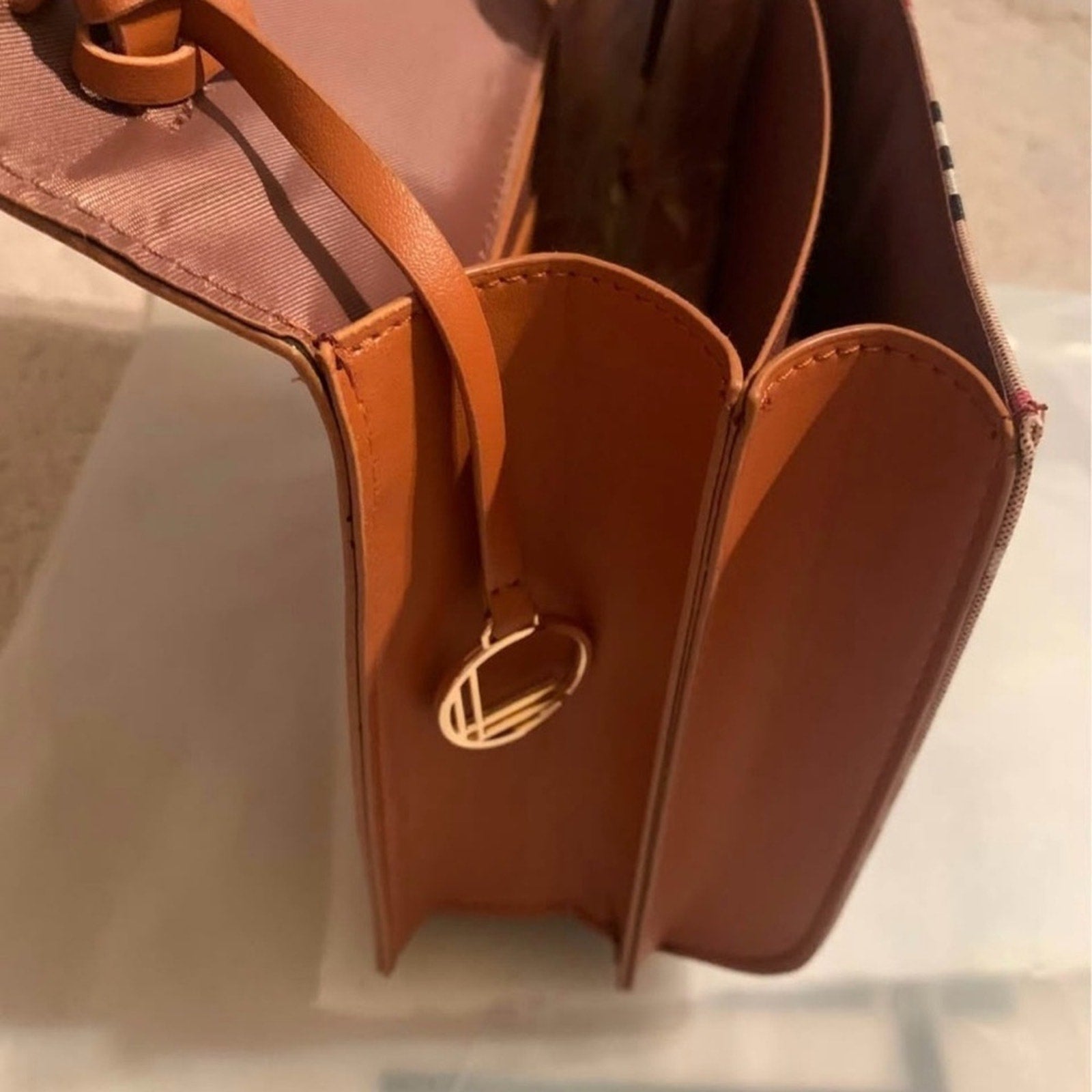 Loulu tan Plaid Women's Bag