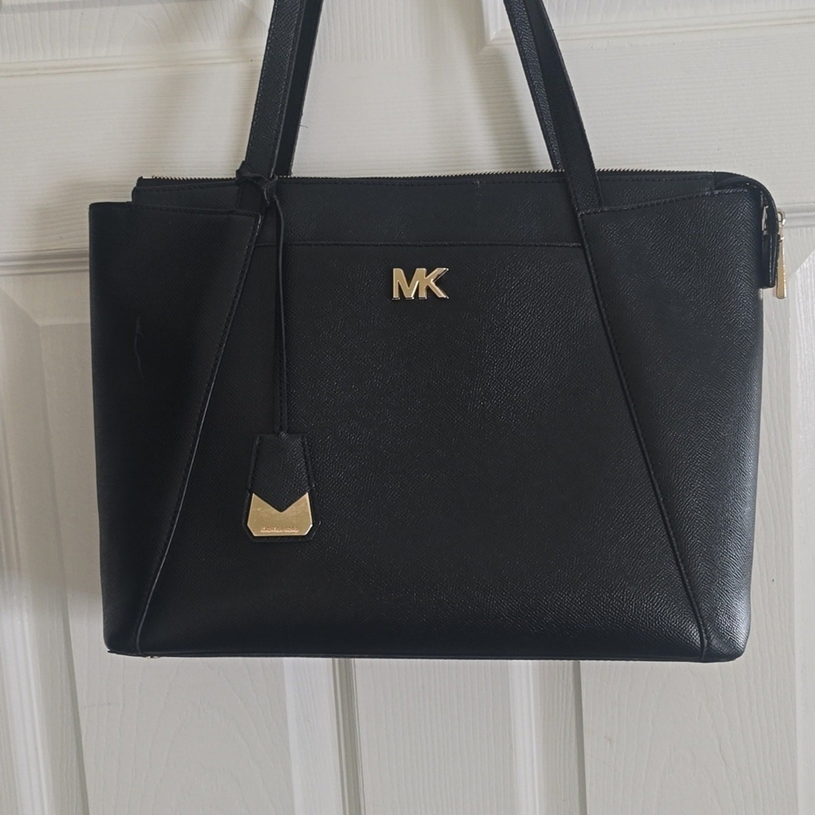 Michael Kors Large Jet Set Black IPad Shoulder Bag Zipper