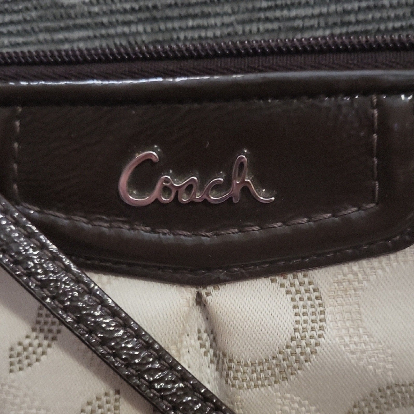 Coach NWOT Wristlet