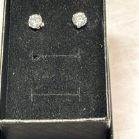 Solitaire Swarovski Crystal Stud