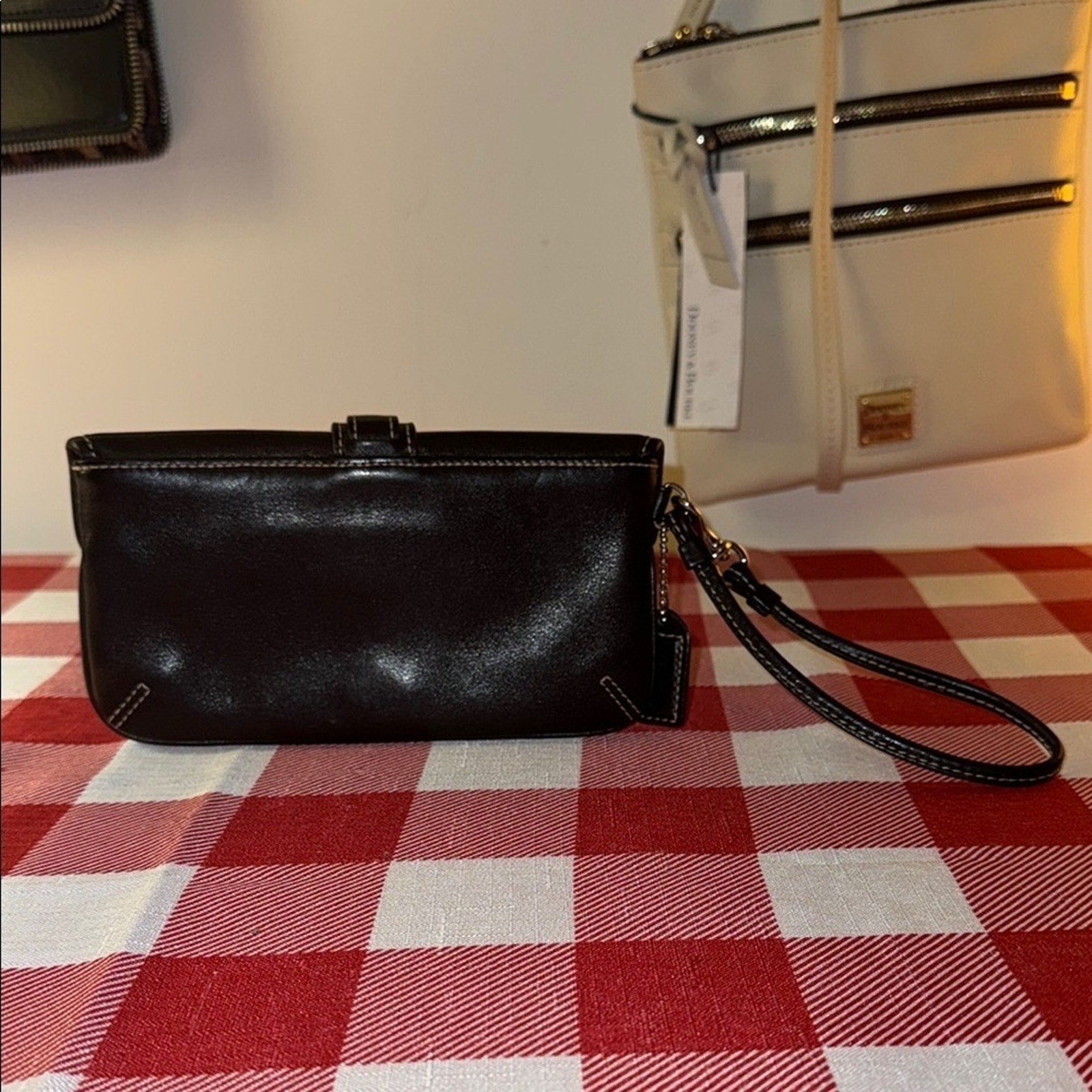Coach Wristlet Wallet Solid Black Clutch Pouch Smooth Leather Buckle Small