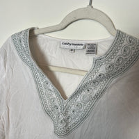 Cathy Daniels Top  Womens Large 3/4 Sleeve Embroidered V-neck Pullover Tunic NWT