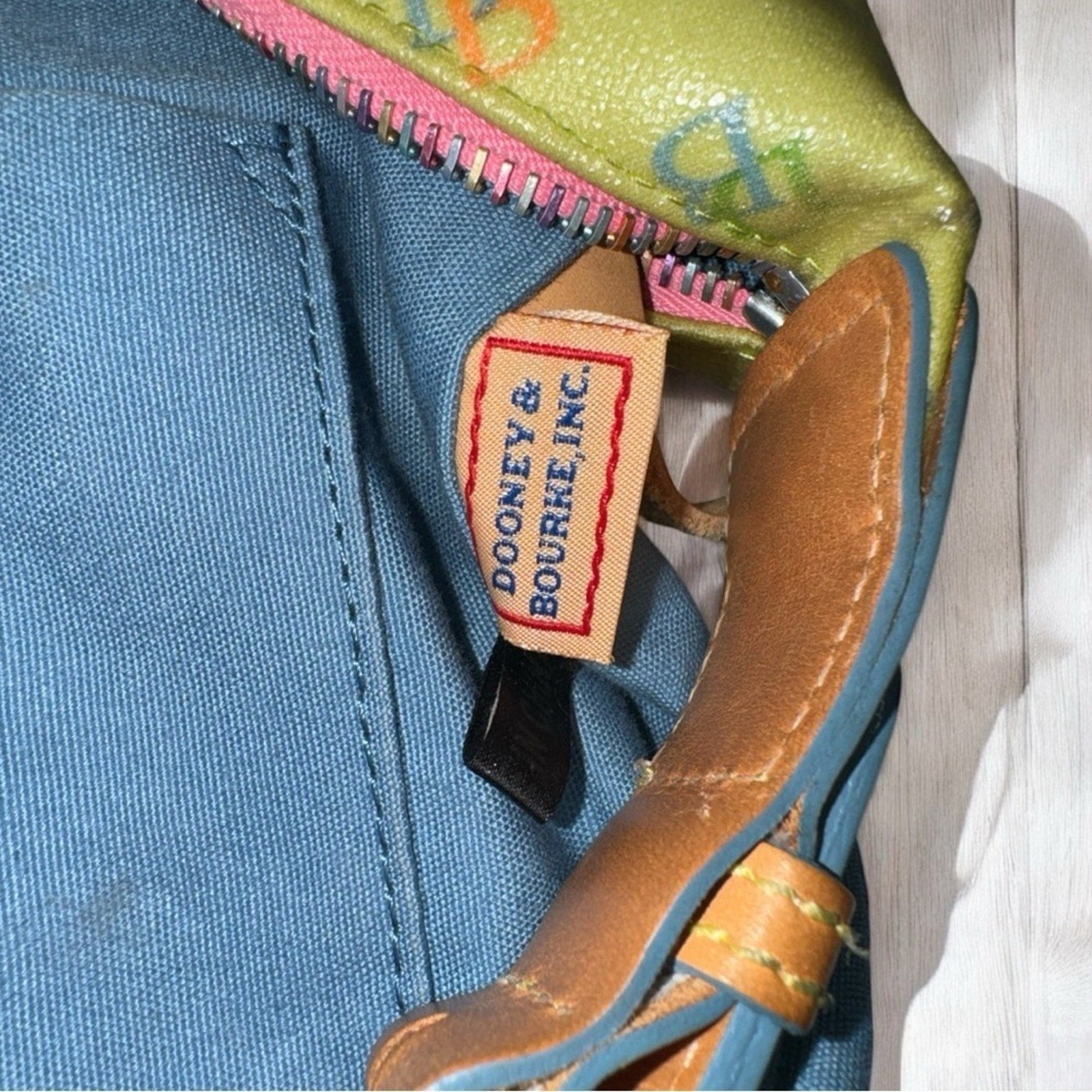 Dooney & Bourke Vintage Rainbow Monogram Logo Leather Shoulder Bag Handbag EVC
