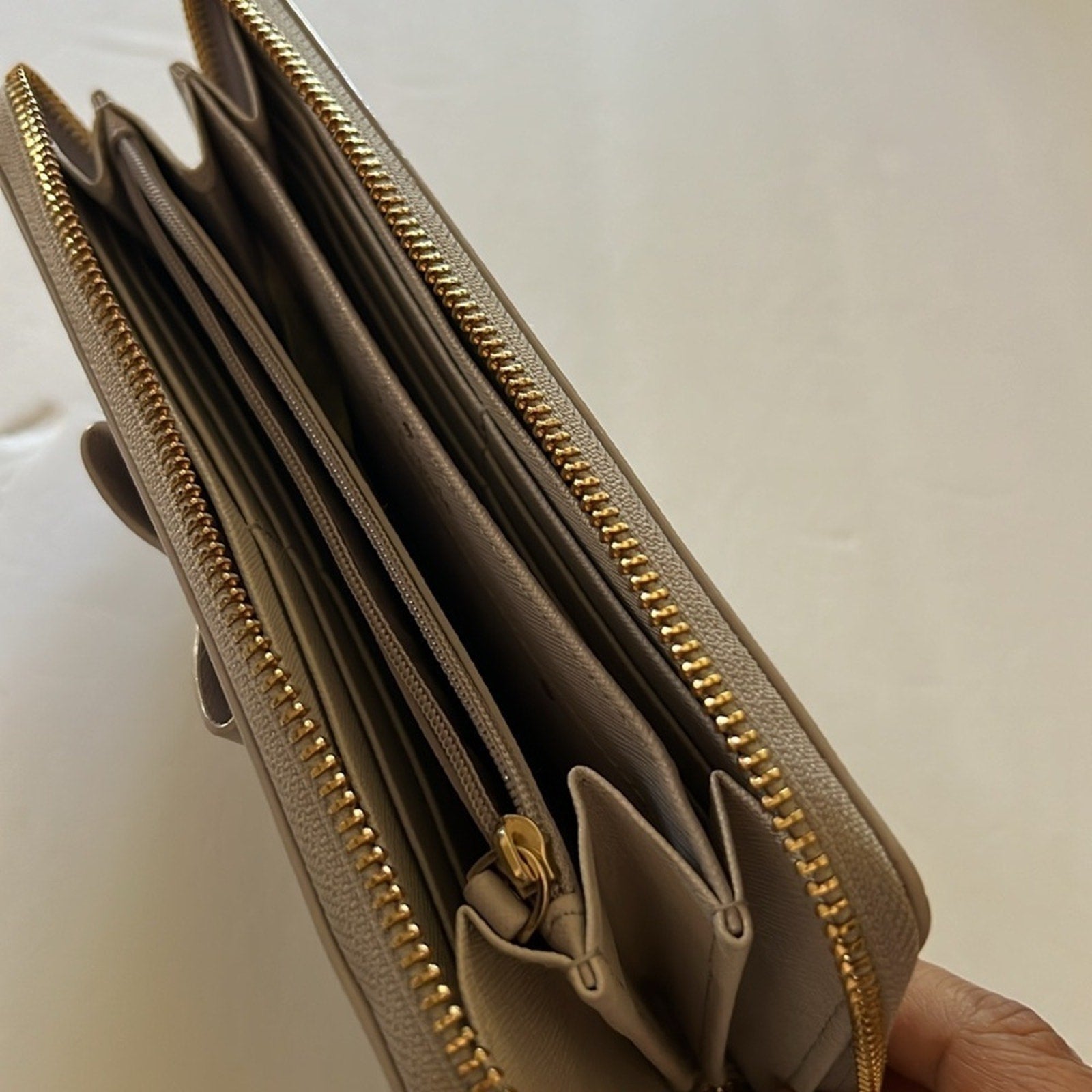 kate spade ♠️ long wallet ribbon beige 21 - excellent condition