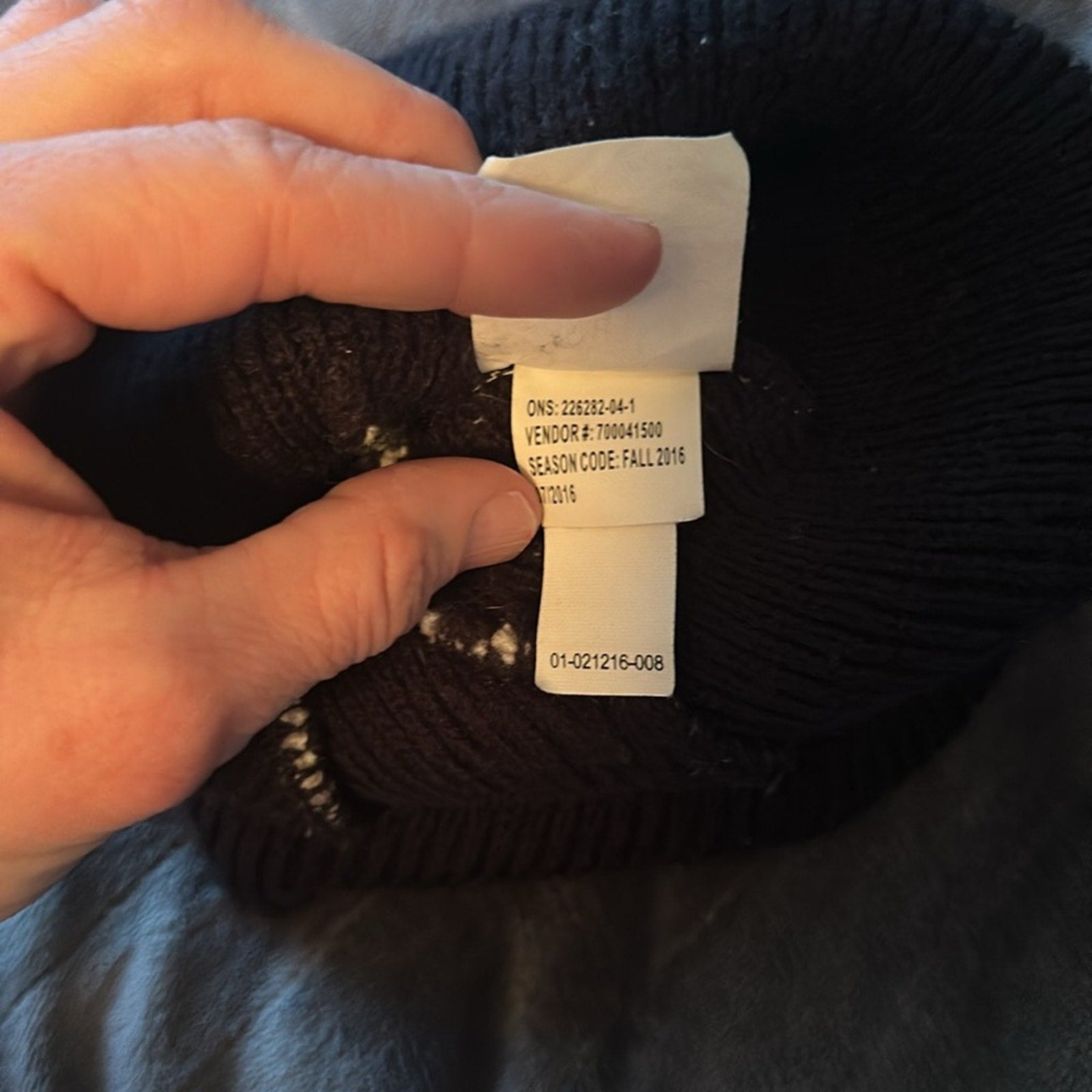 Kids Unisex New England Patriots Winter Knit Pom Cuff Pom Beanie NWOT