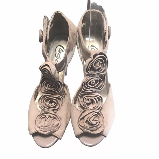 Candie’s Peep Toe Heels Pumps in Taken Blush Mauve Beige Rosette Faux Suede 9.5