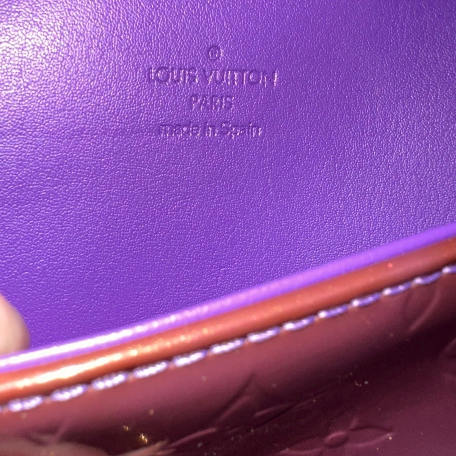 LOUIS VUITTON
Bronze Monogram Vernis Thompson Street Bag