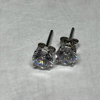 Solitaire Swarovski Crystal Stud