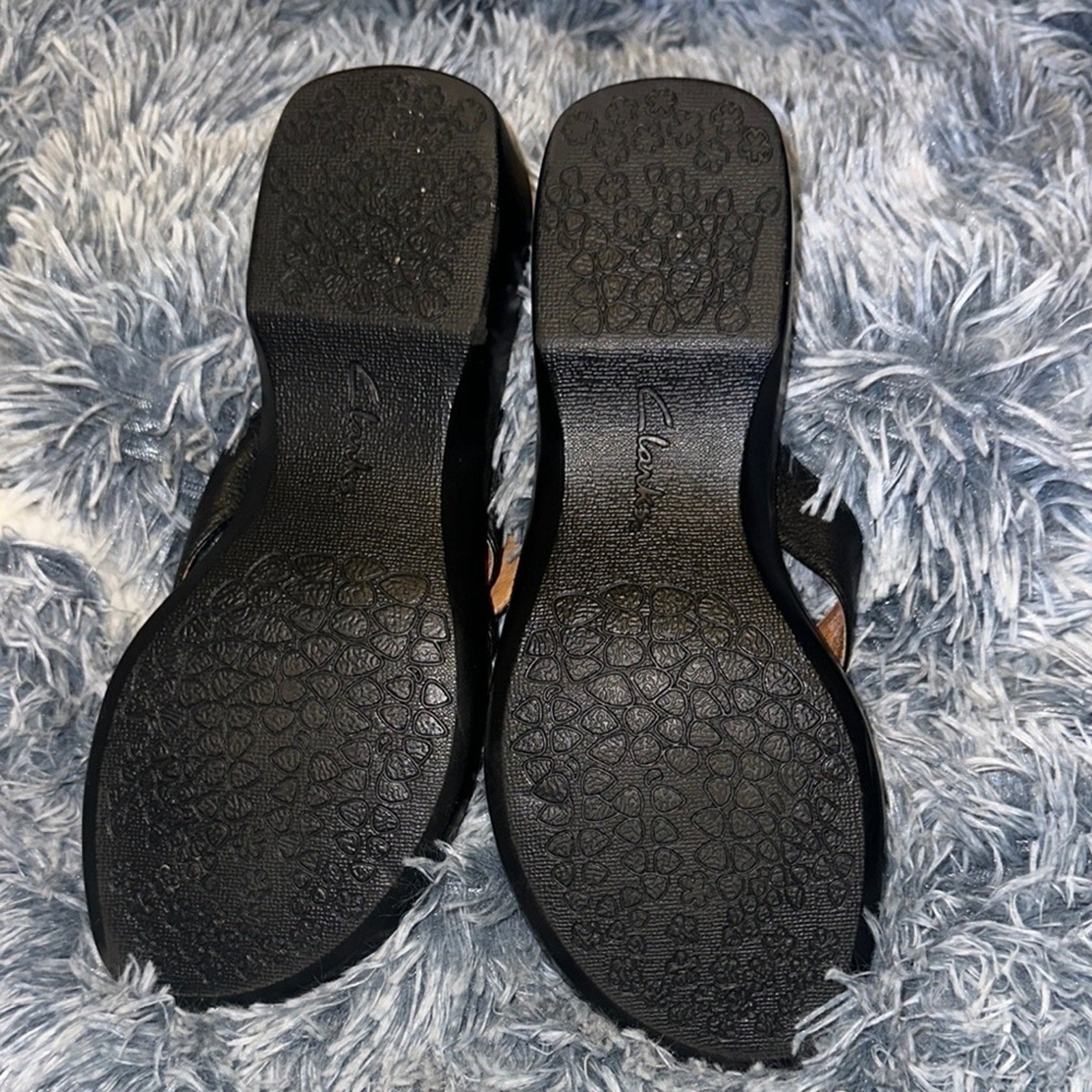 Clarks Black Leather Sandals NWOT