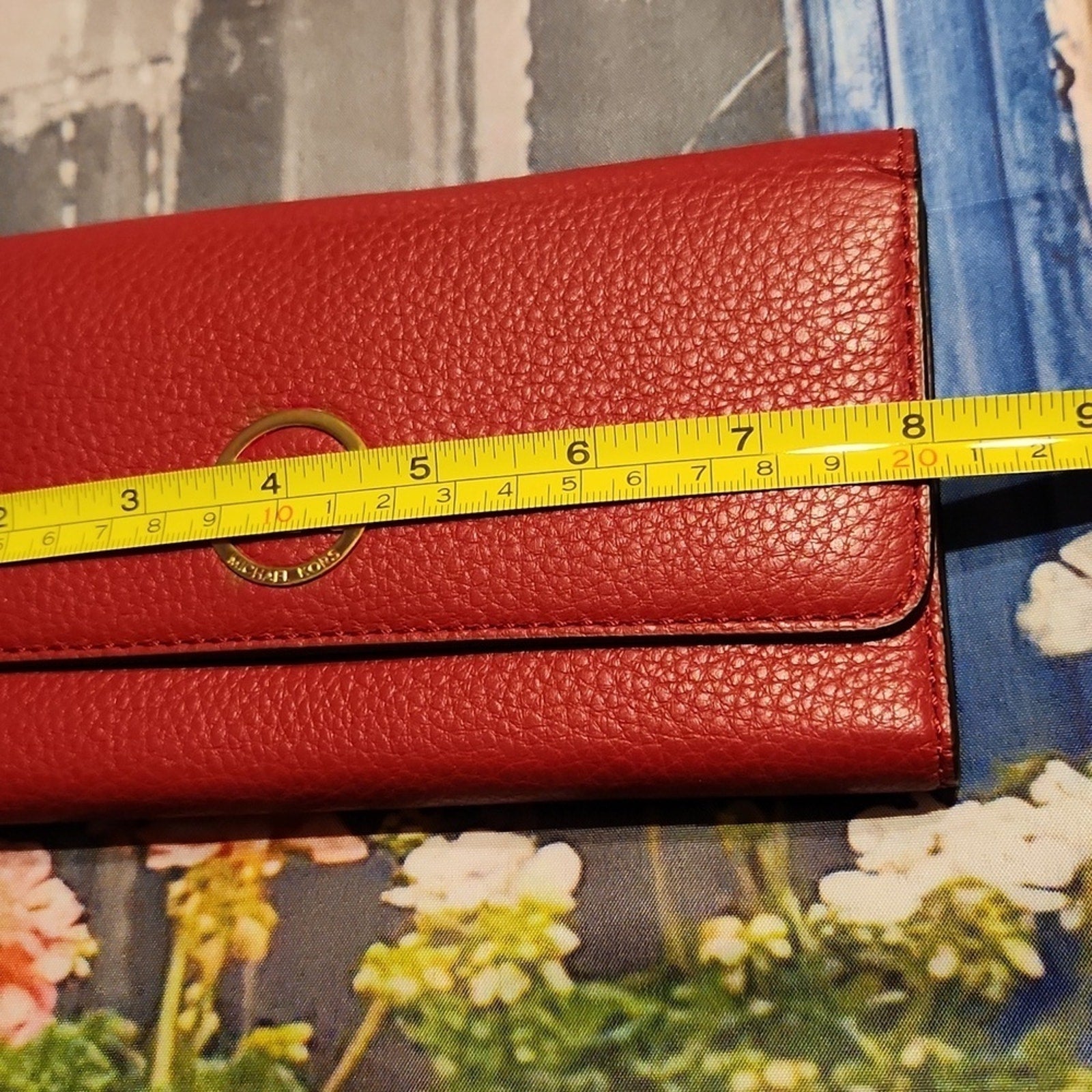 MK Red Pebble Leather  Wallet  EUC ✨️ Host Pick. BUY NOW PRICE 💰
