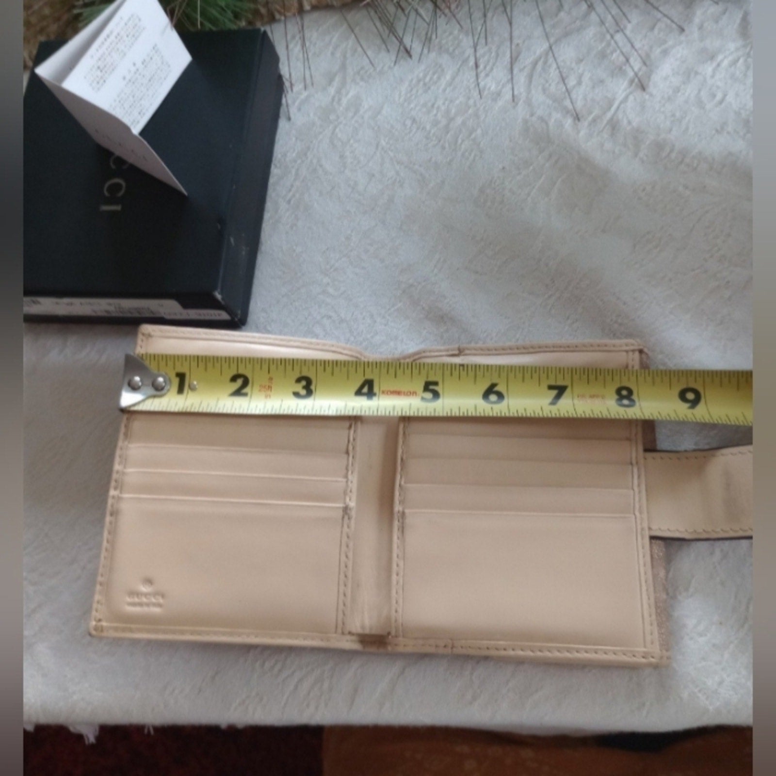 Authentic Gucci Pink and Silver D Ring Abby Compact Wallet
