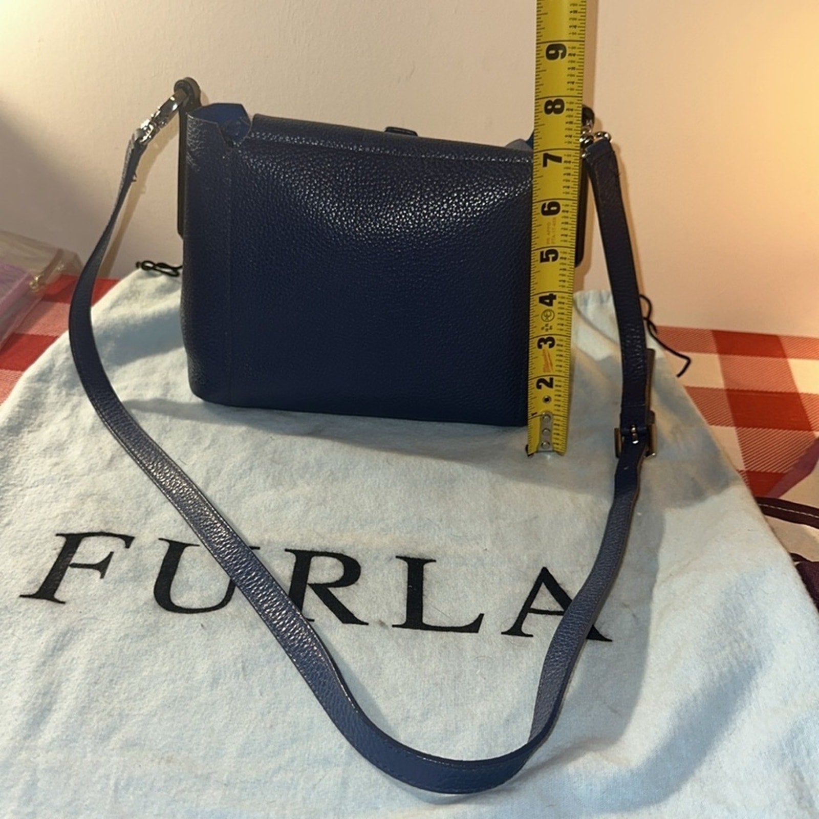 VINTAGE Furla Blue Pebble Leather adjustable crossbody purse RARE